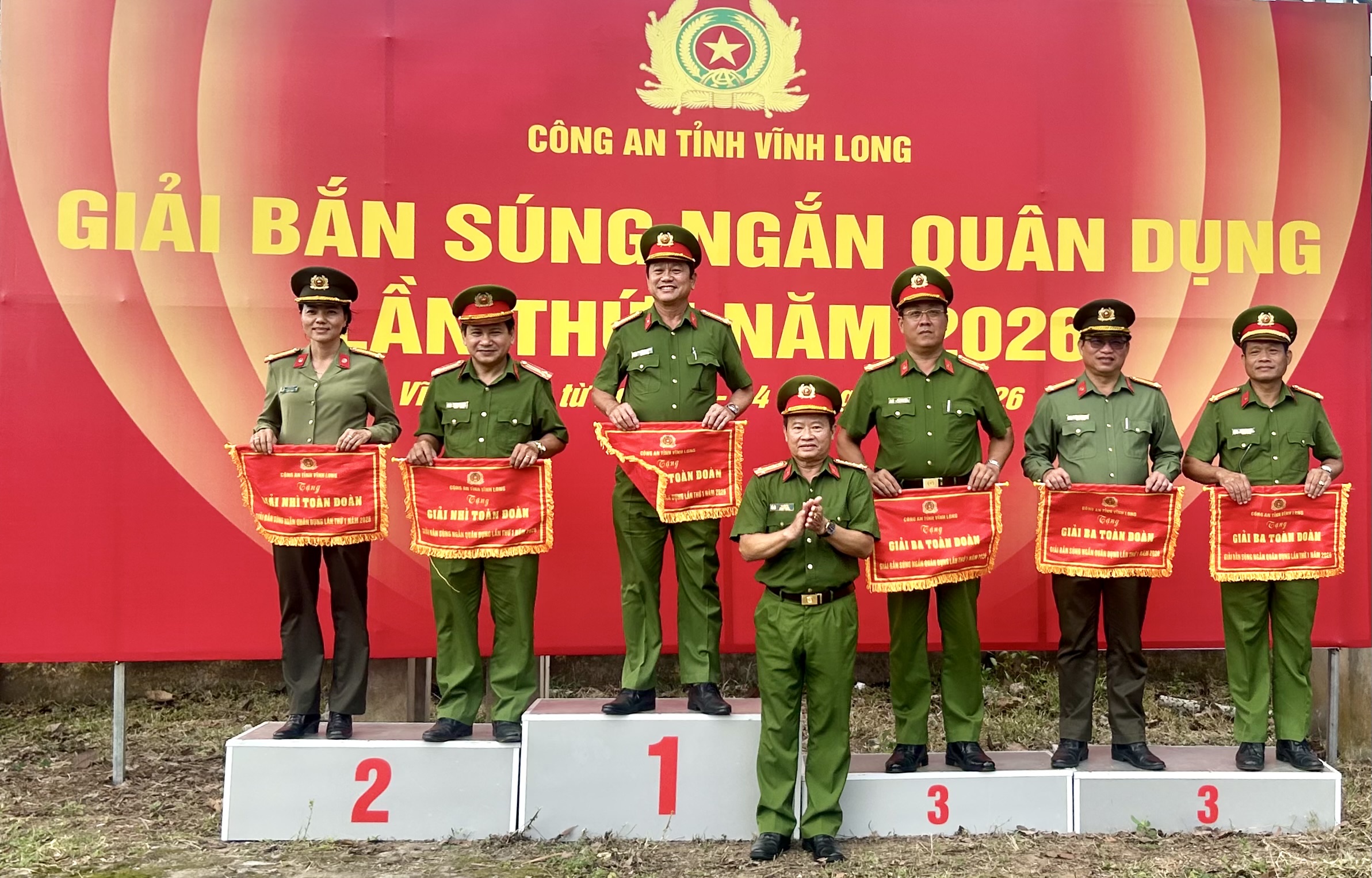 6 TRAO GIAI BAN SUNG QUAN DUNG 2026