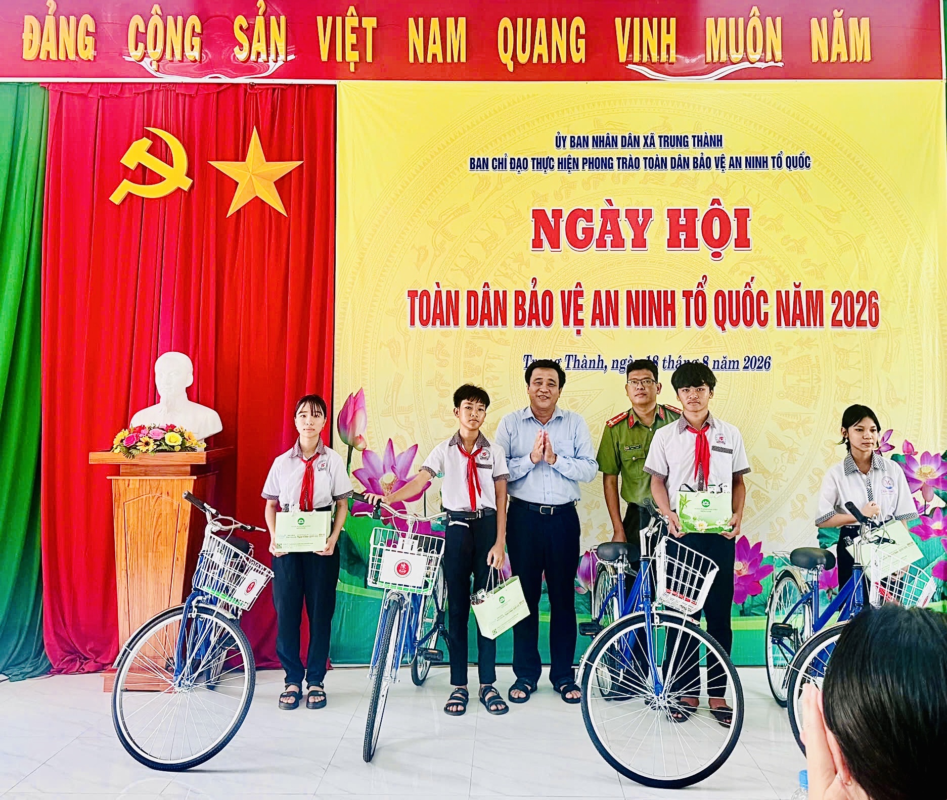 Anh 12TT