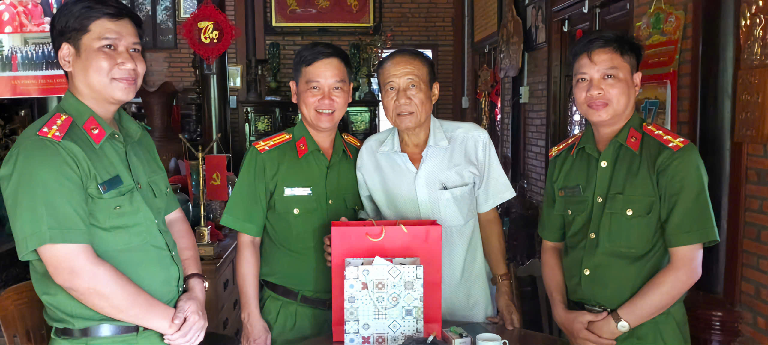 ẢNH CHÚ ĐỒNG