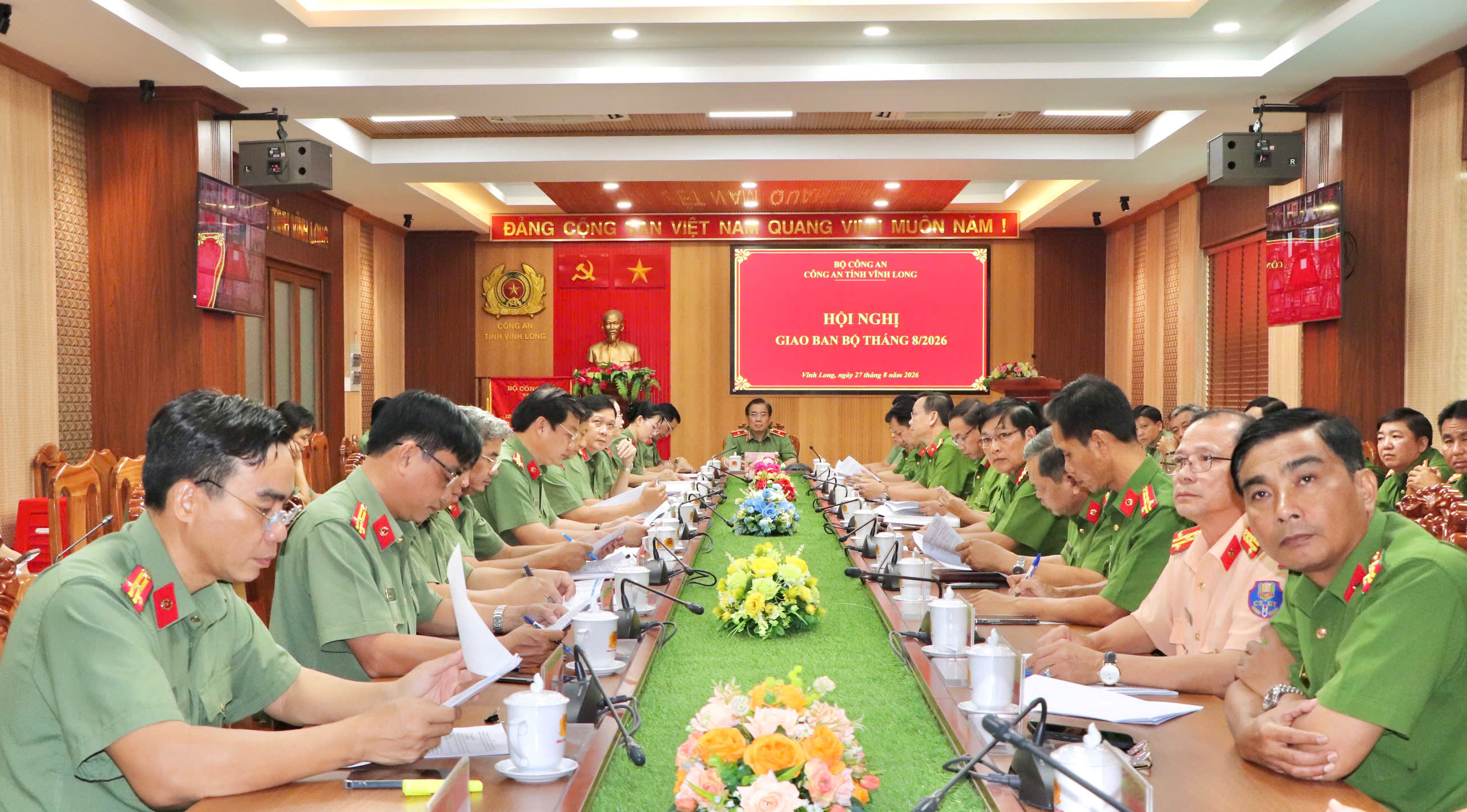 Đại biểu dự hội nghị tại điểm cầu Công an tỉnh Vĩnh Long