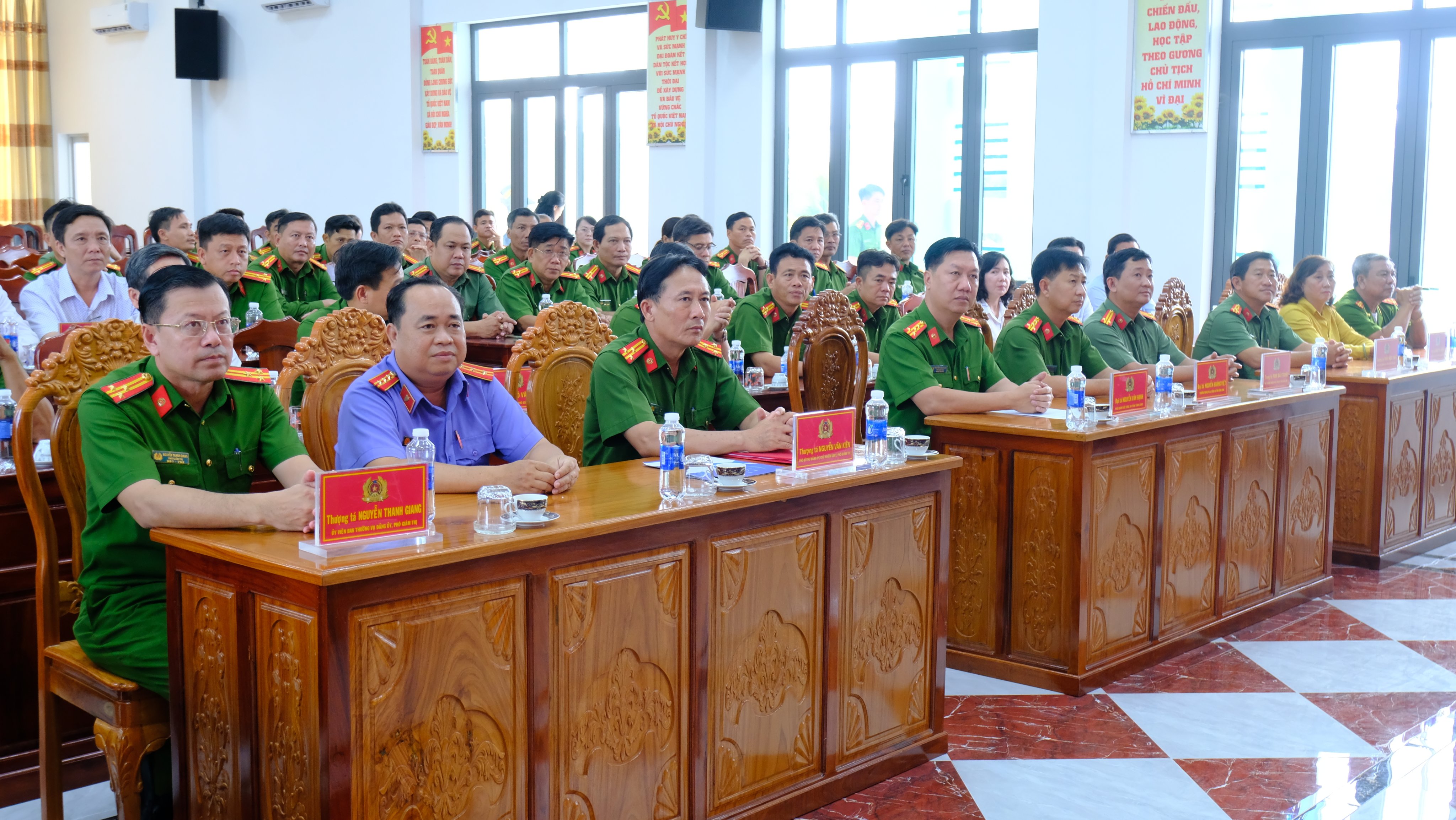 Đại biểu tham dự