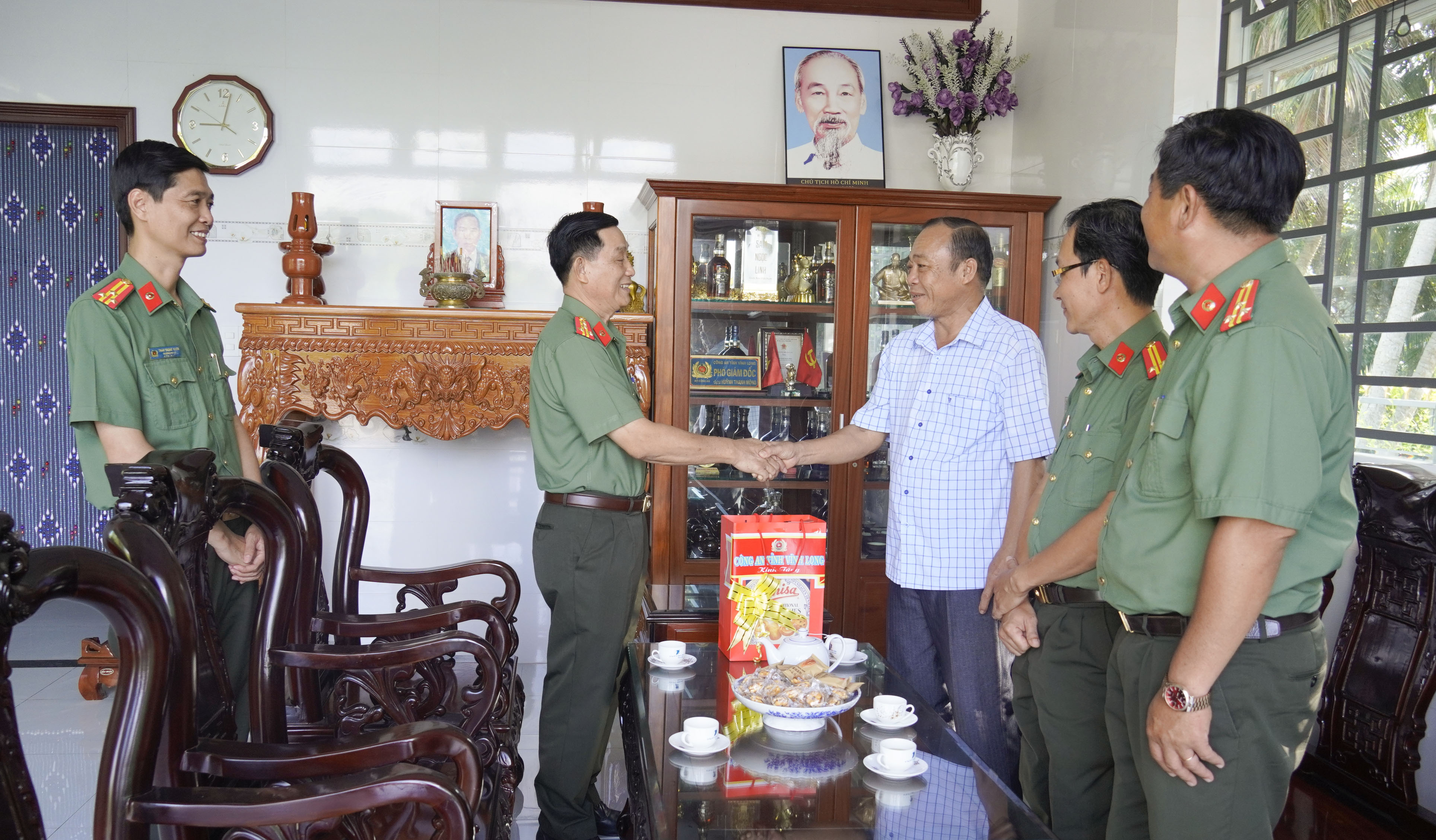 Dai ta Huynh Thanh Mong