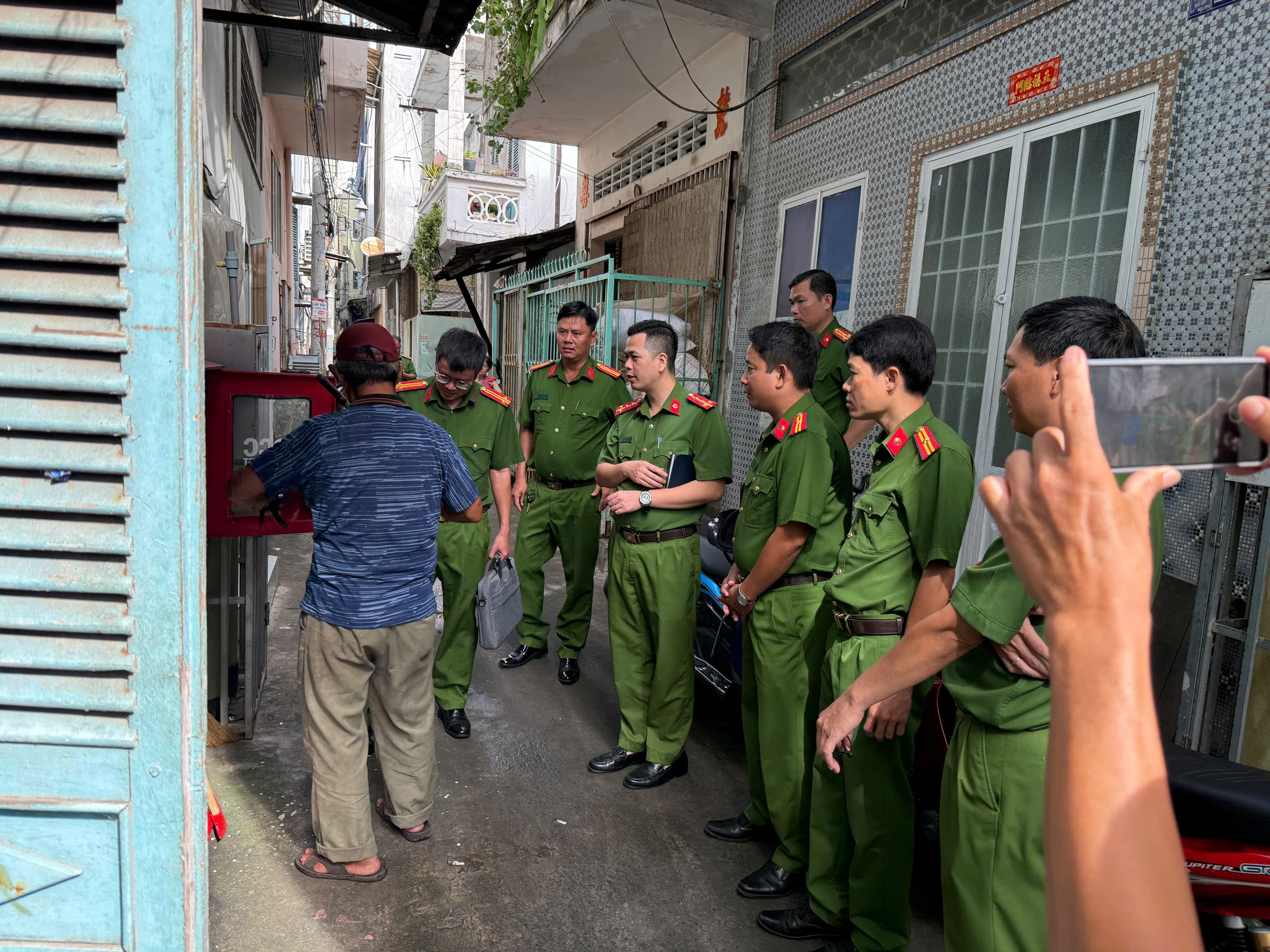 Đoàn kiểm tra, kiểm tra mô hình điểm chữa cháy công cộng