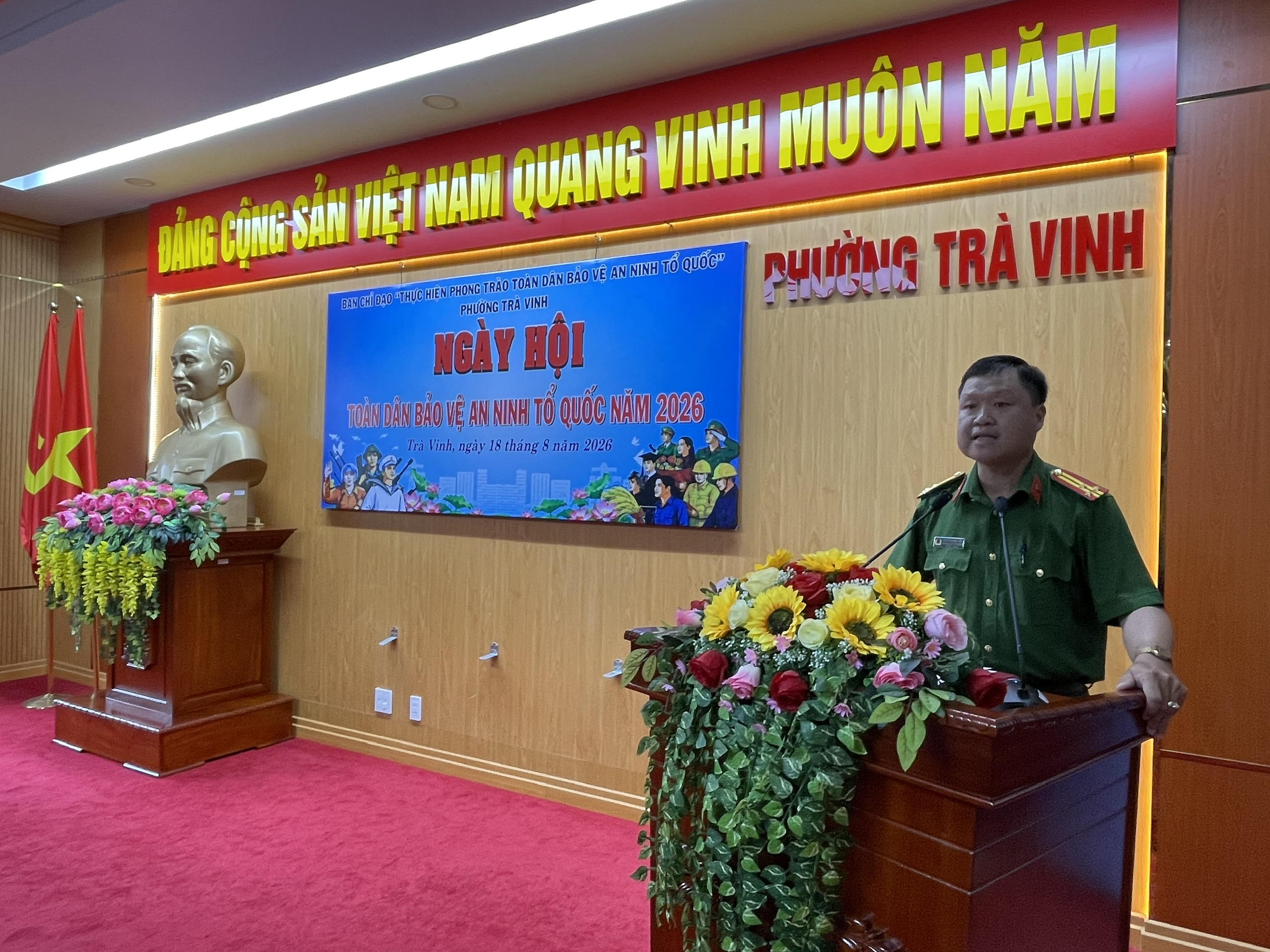 Đồng chí Thượng tá Nguyễn Minh Hiệp Trưởng công an phường phát biểu khai mạc