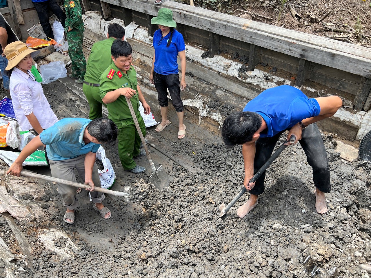 Hình ảnh các đoàn viên thanh niên tích cực tham gia hoạt động