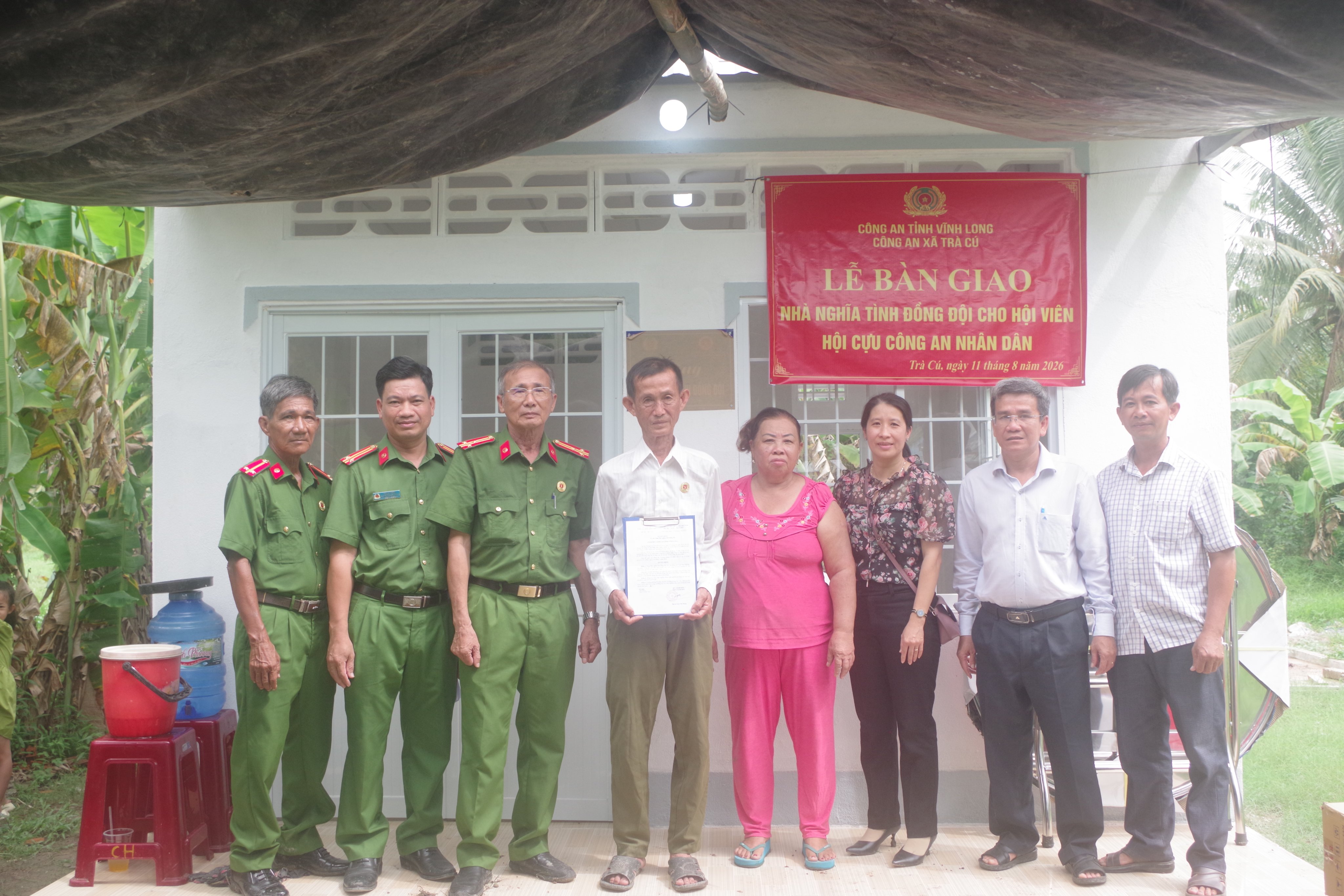 Lễ bàn giao nhà cho Hội viên Hội Cựu Công an nhân dân xã Trà Cú
