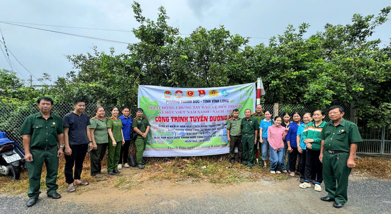 Quang cảnh buổi ra quân 40874 n