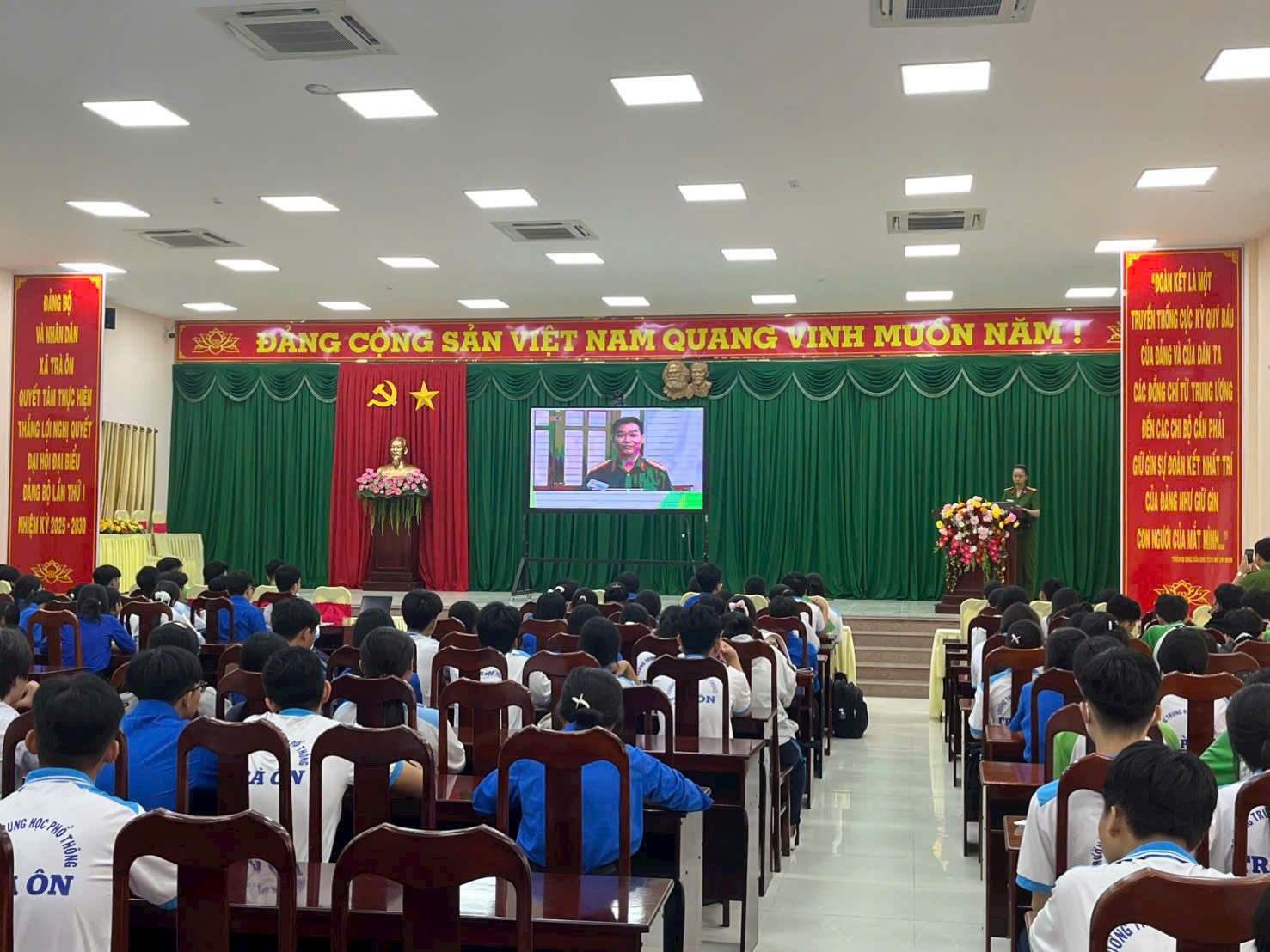 quang canh buoi tuyen truyen 3
