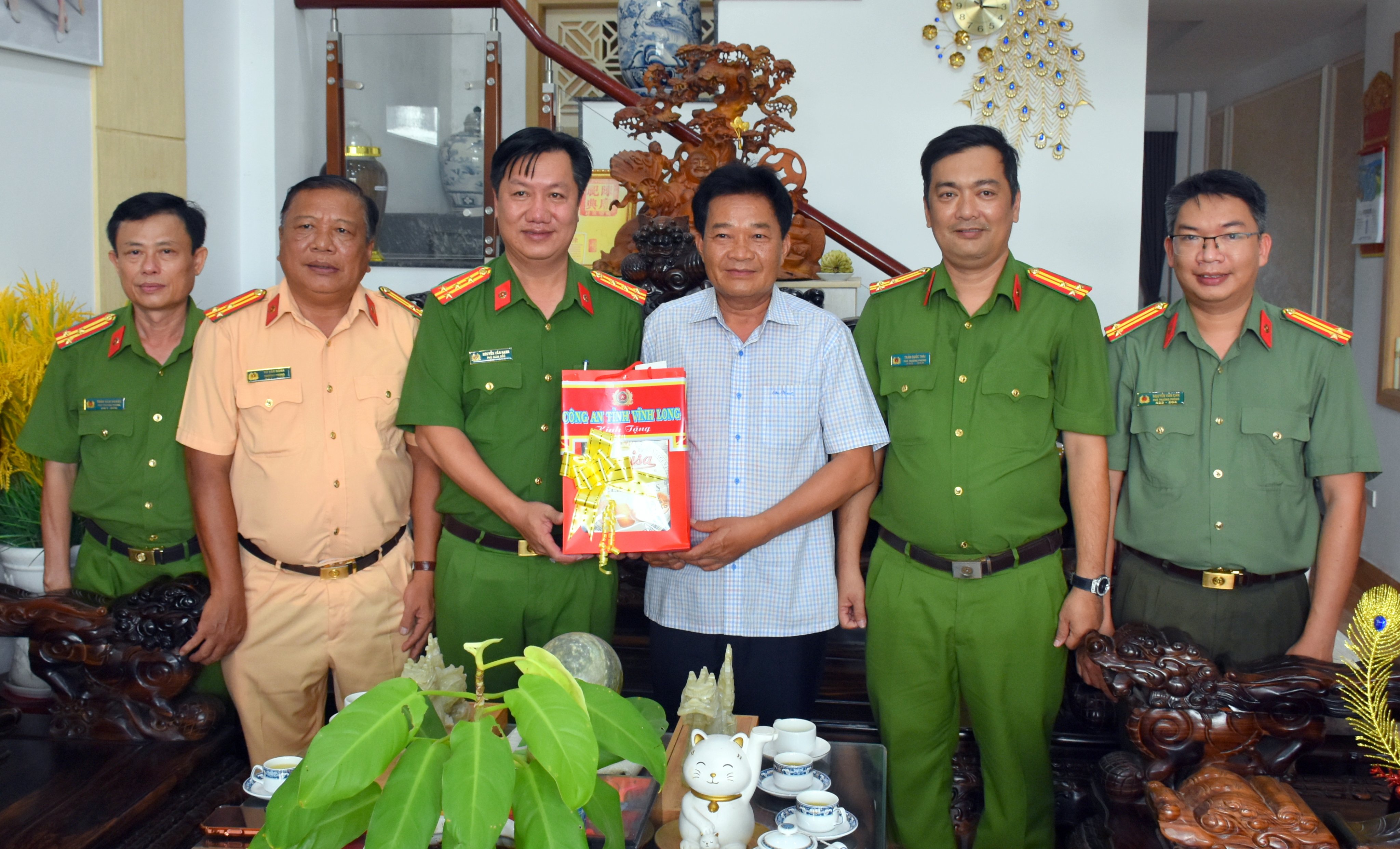 Thăm Đại tá Phạm Văn Ngót gốc