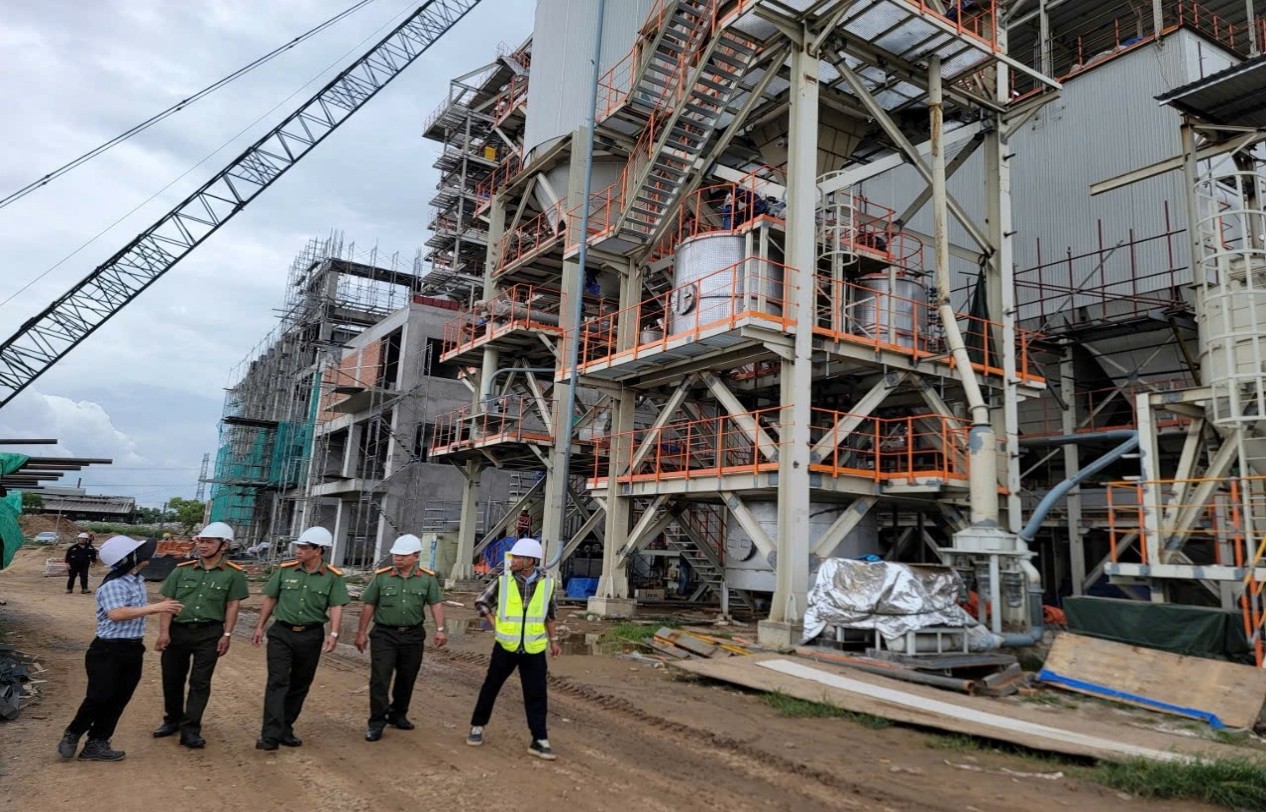 04 9 Ảnh 1 Phòng ANKT tham qua, làm việc trực tiếp tại công trình