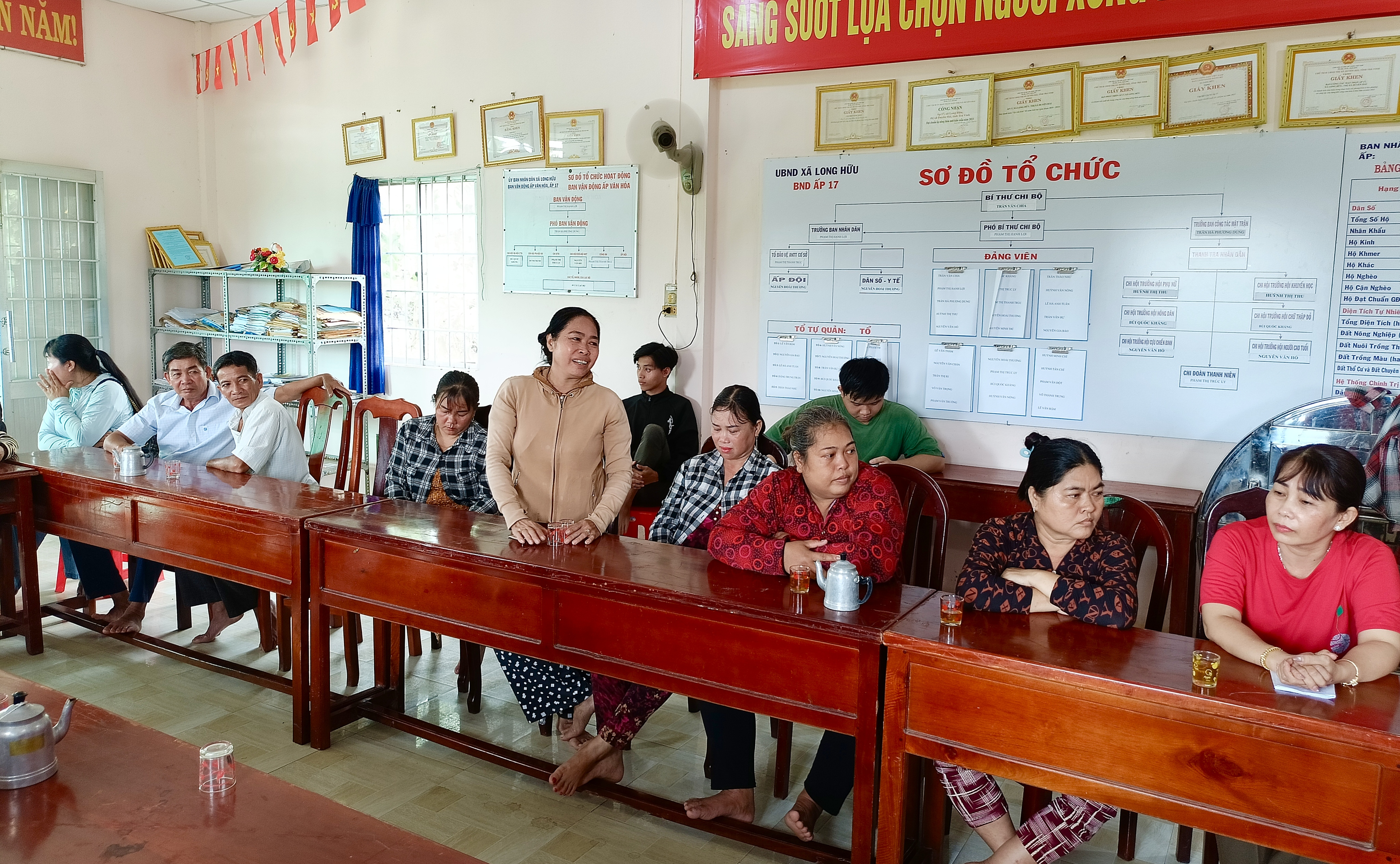 3 Đại diện các gia đình có công dân tham gia tuyển chọn phát biểu ý kiến