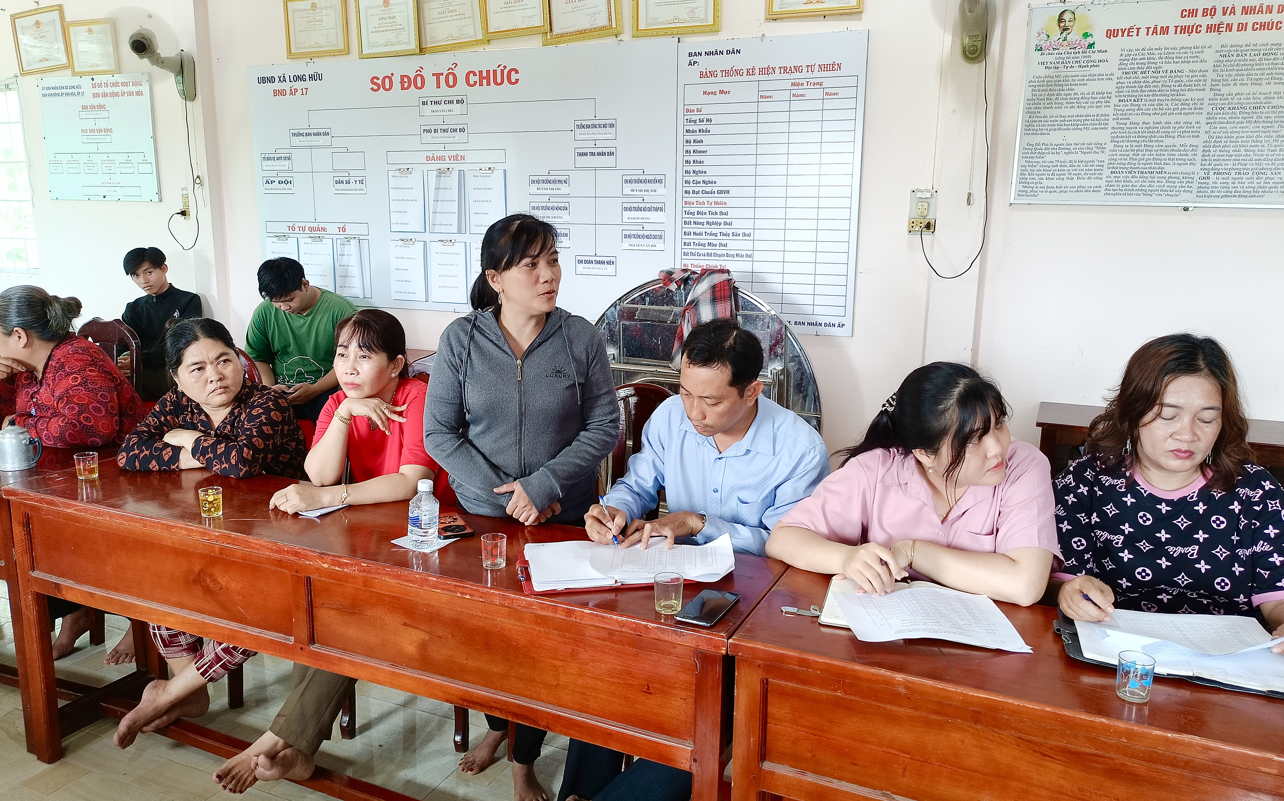 4 Đại diện các gia đình có công dân tham gia tuyển chọn phát biểu ý kiến