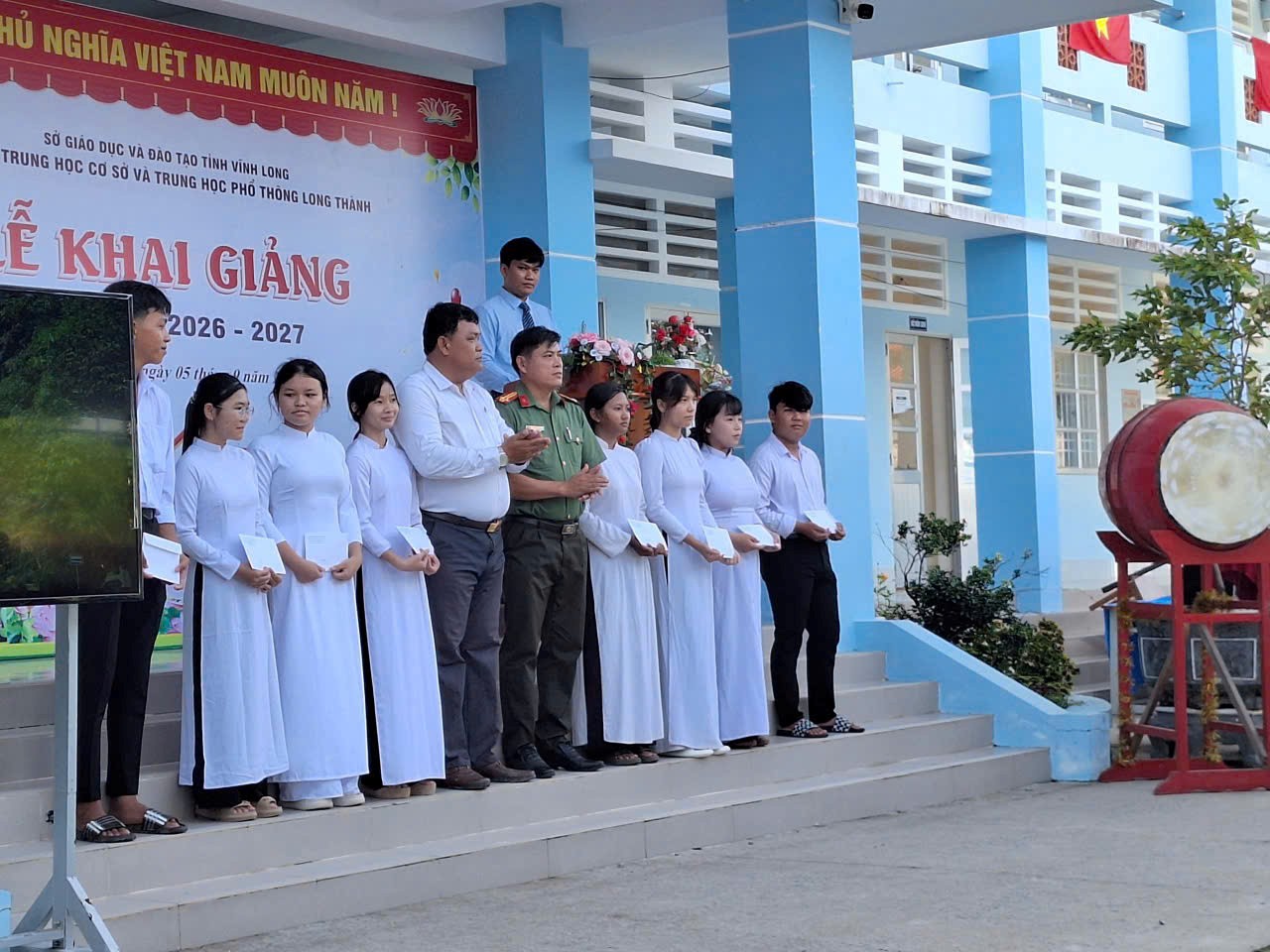 ảnh 1LONGTHANH