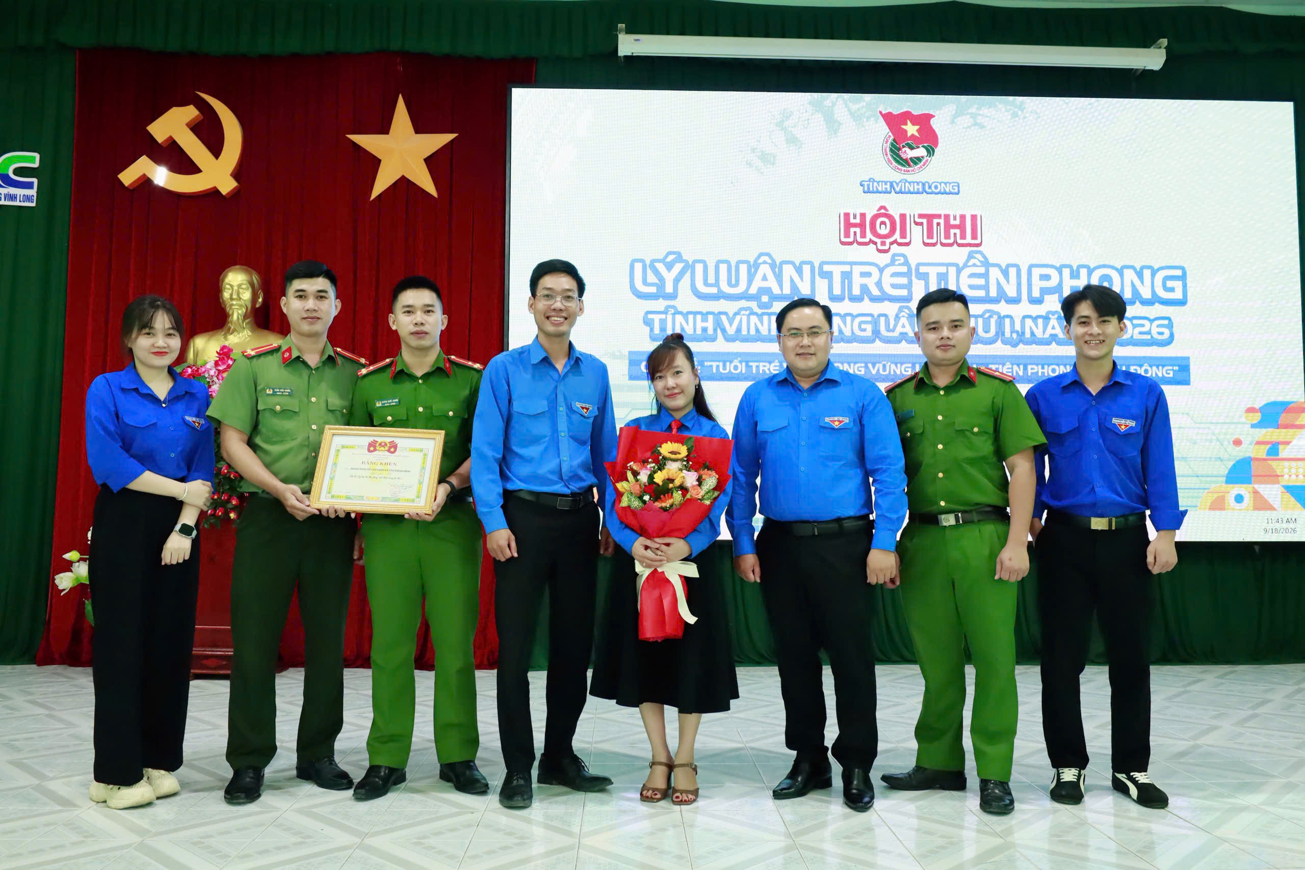 Ảnh đội thi Xã đoàn Tân Thành Bình đạt giải nhì tại hội thi