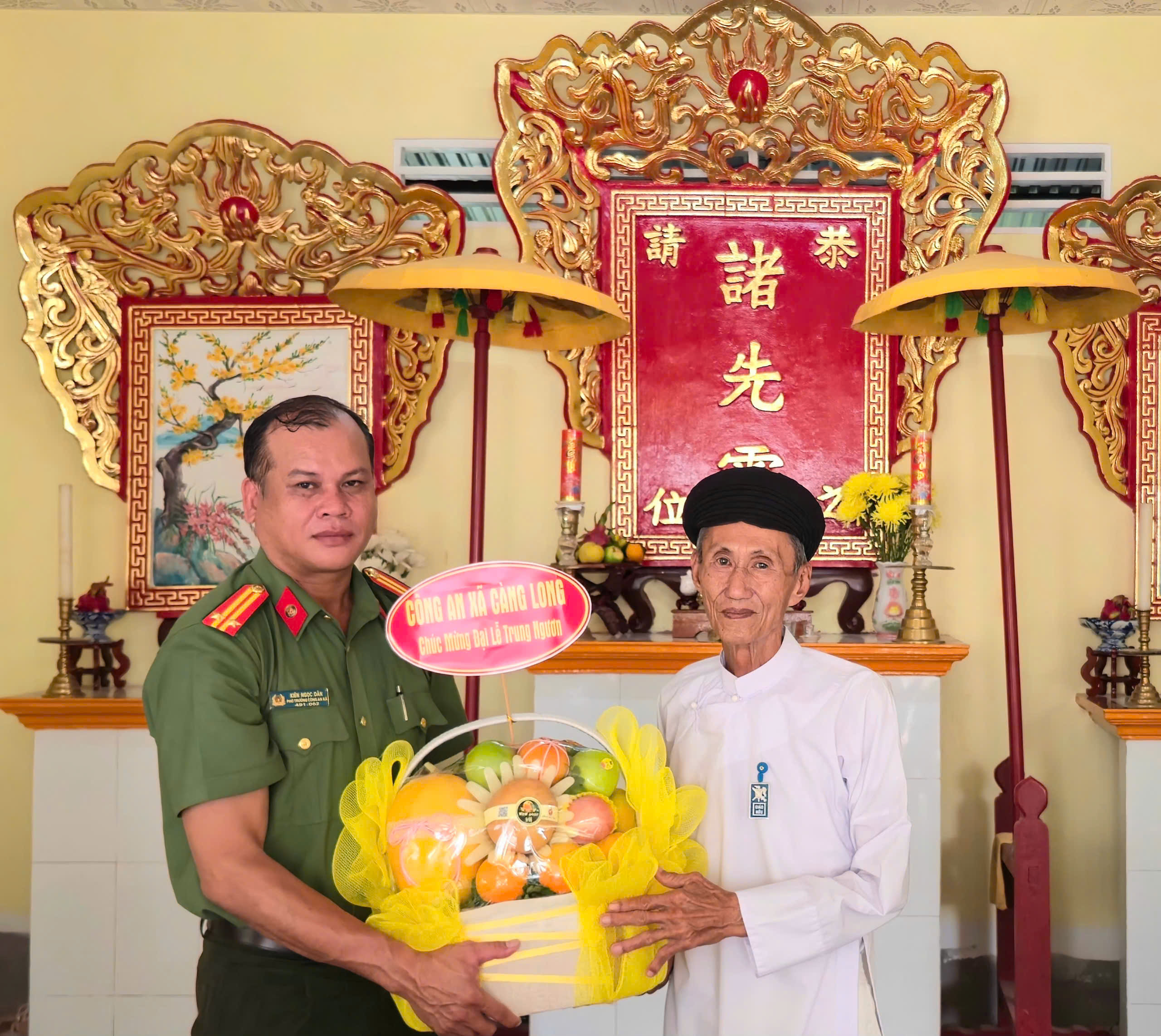 ẢNH ĐOÀN THĂM HỎI, TẶNG QUÀ LỄ TRUNG NGƯƠN TẠI THÁNH THẤT CAO ĐÀI ẤP MỸ TRƯỜNG