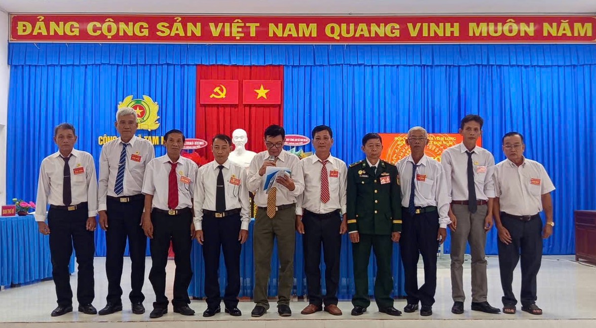 Ban Chấp hành Hội ra mắt