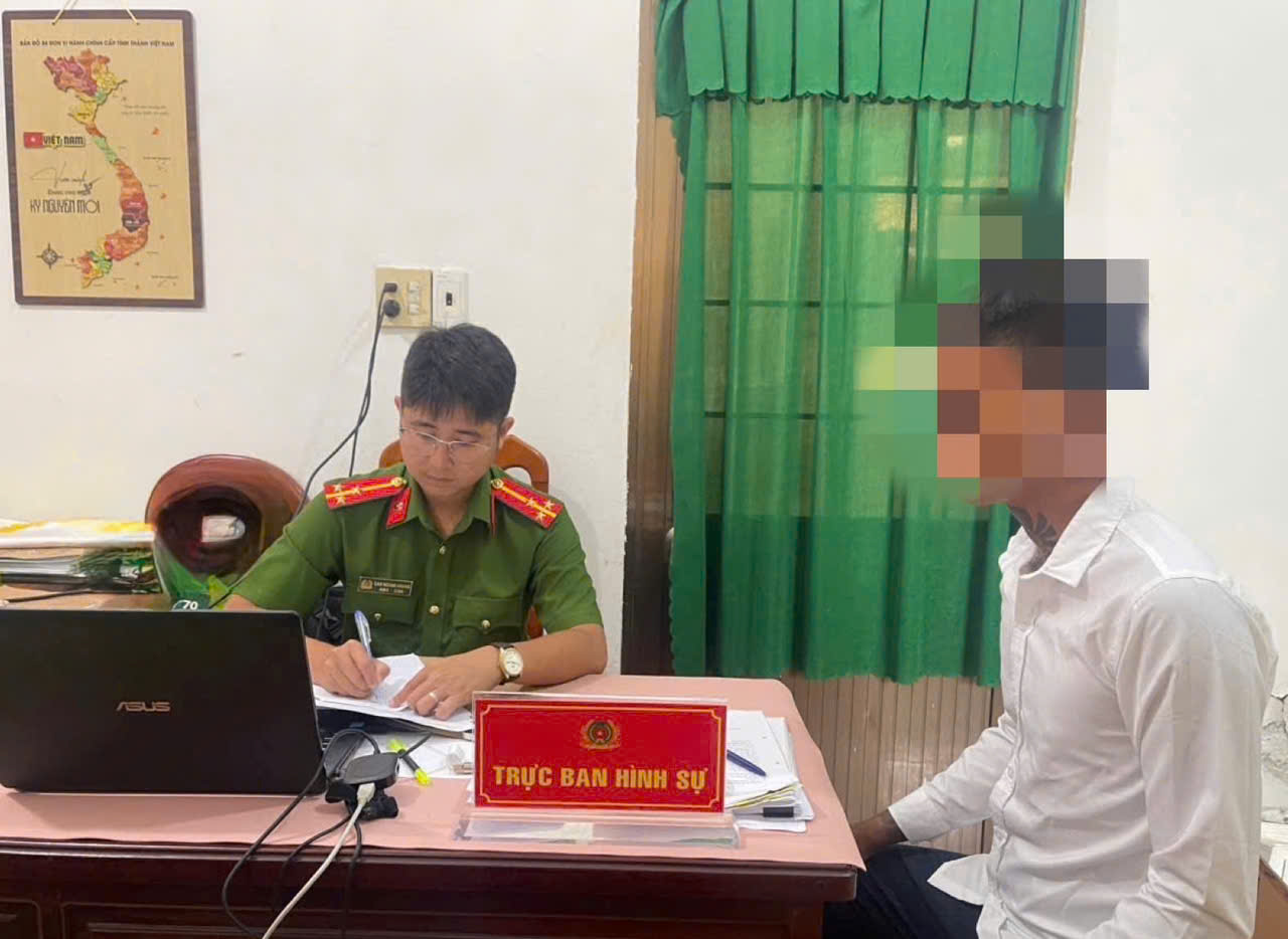 Công an xã Long Vĩnh tiếp nhận quản lý người sau cai nghiện
