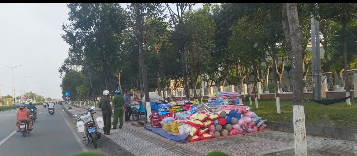 CSTT giải toả hành lang ATGT 1