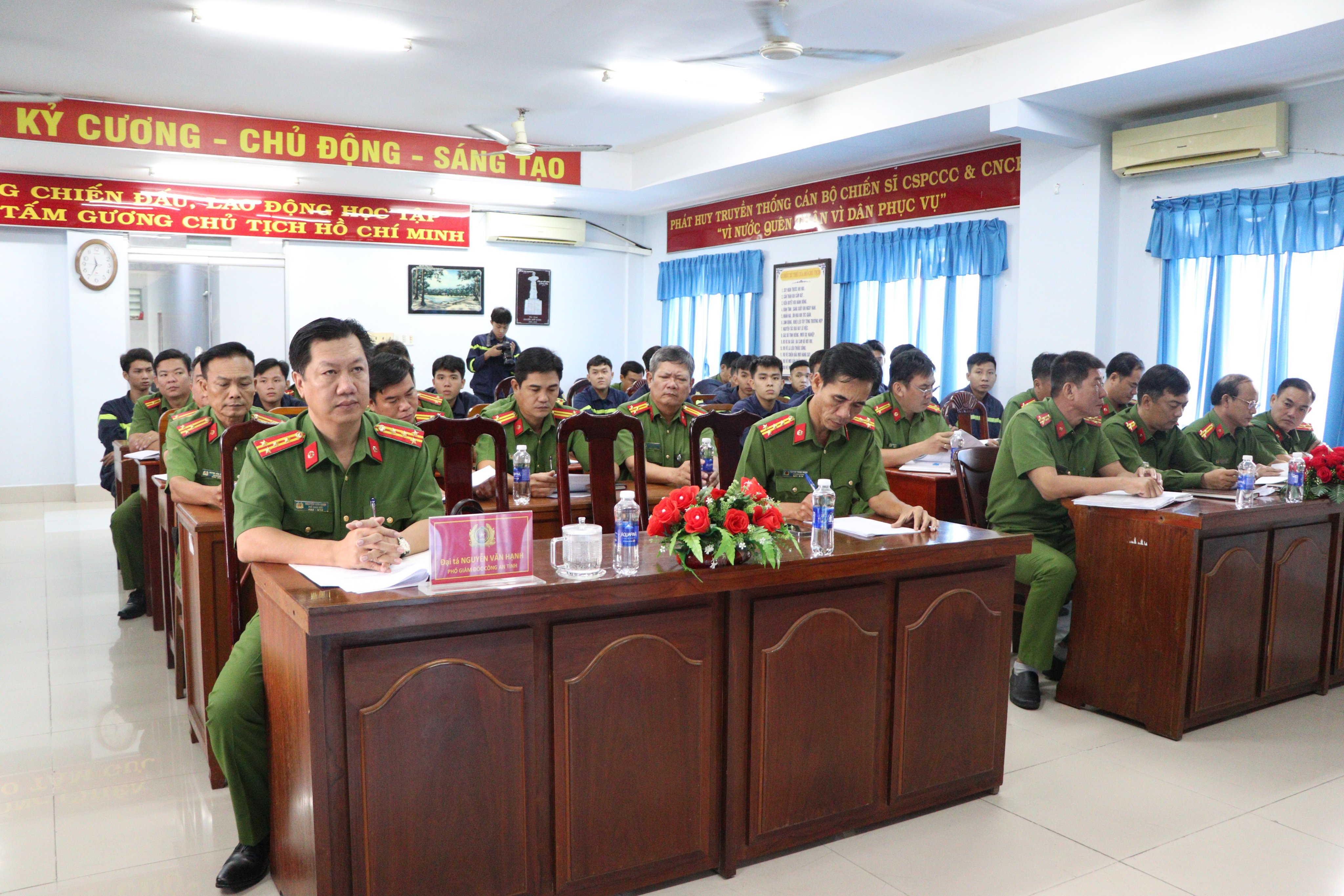 Đại biểu tham dự tại Lễ khai giảng