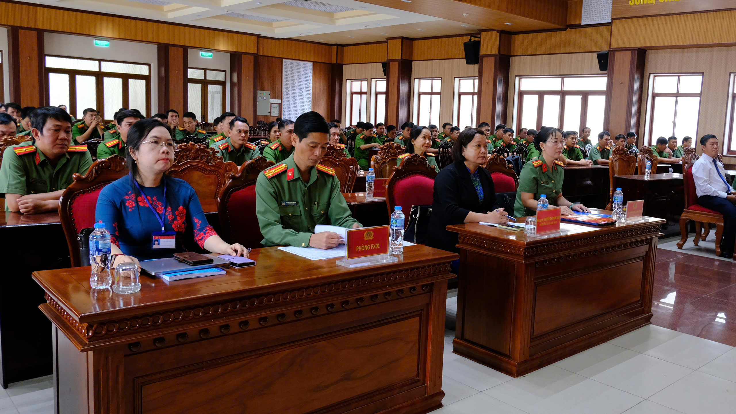 Đại biểu tham dự