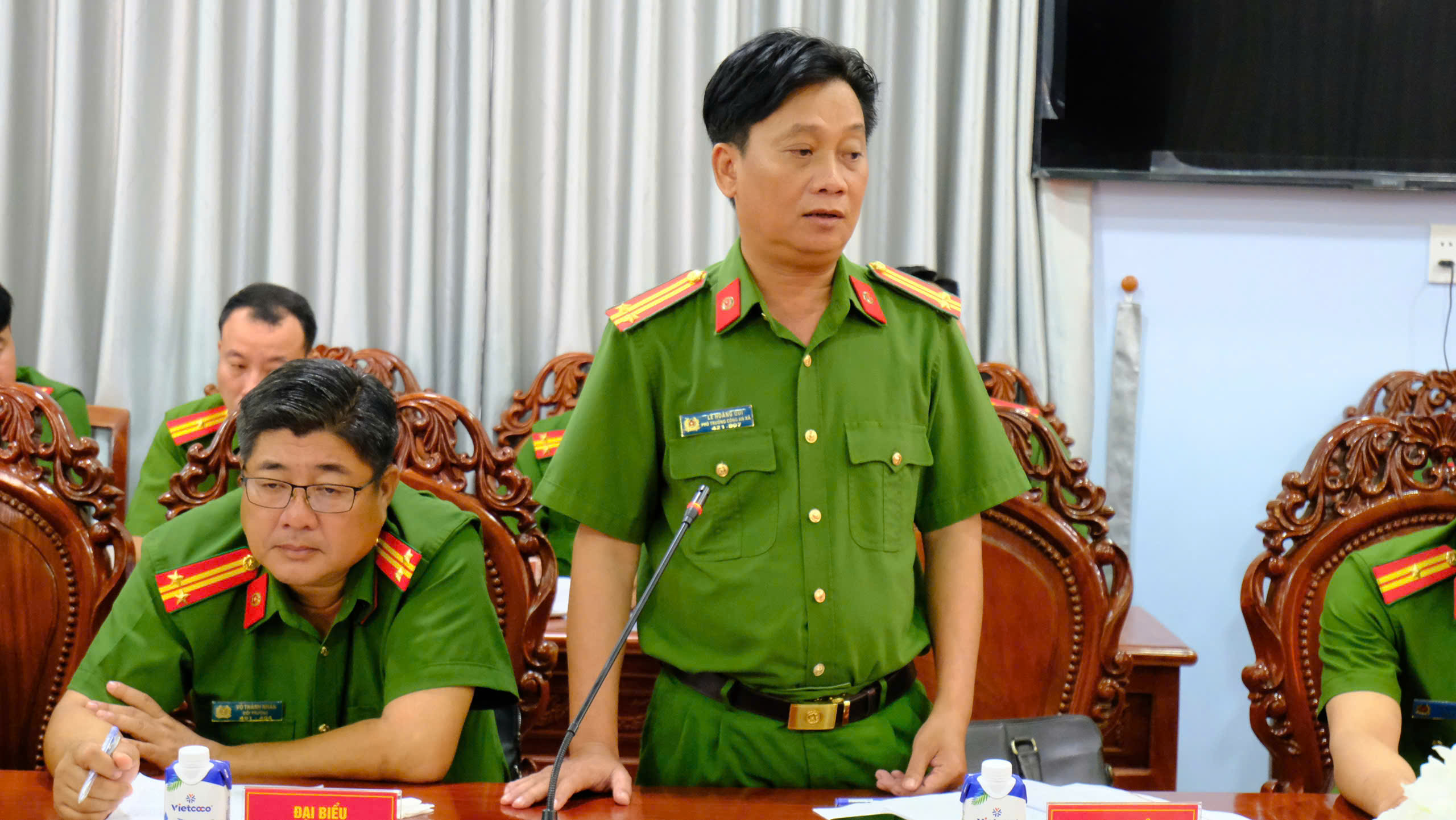 Đại biểu tham luận 1