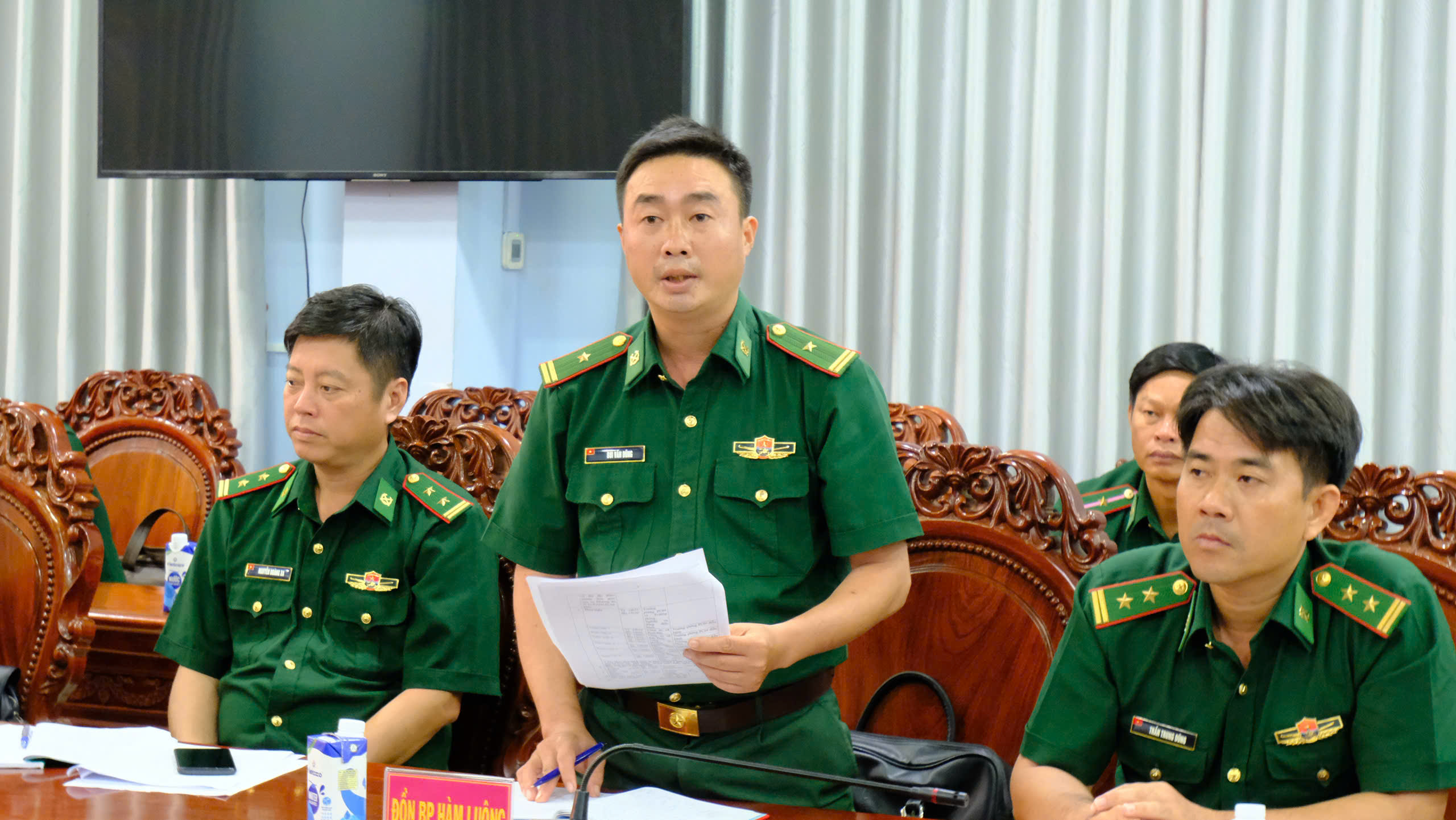 Đại biểu tham luận 2