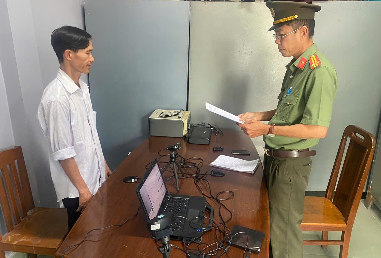 ĐTV tống đạt QĐ KTBC