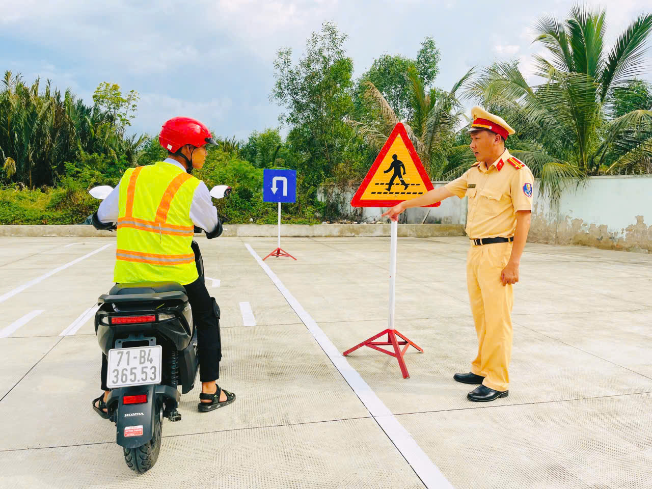 HÌNH 6tuyentruyen