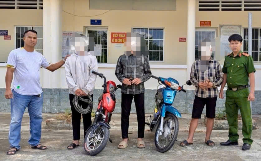Nhóm đối tượng trộm dây điện