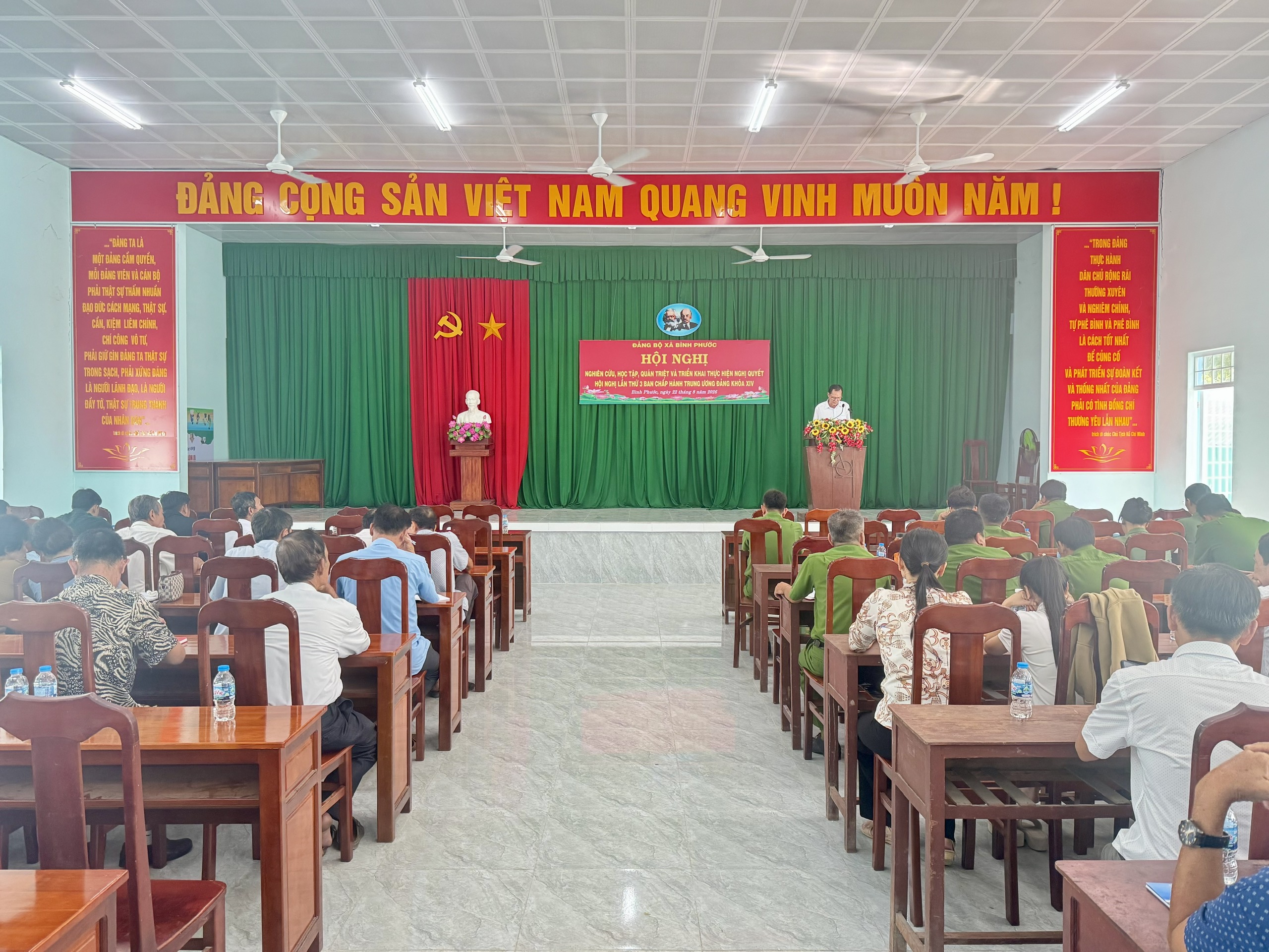 Quang cảnh của hội nghị