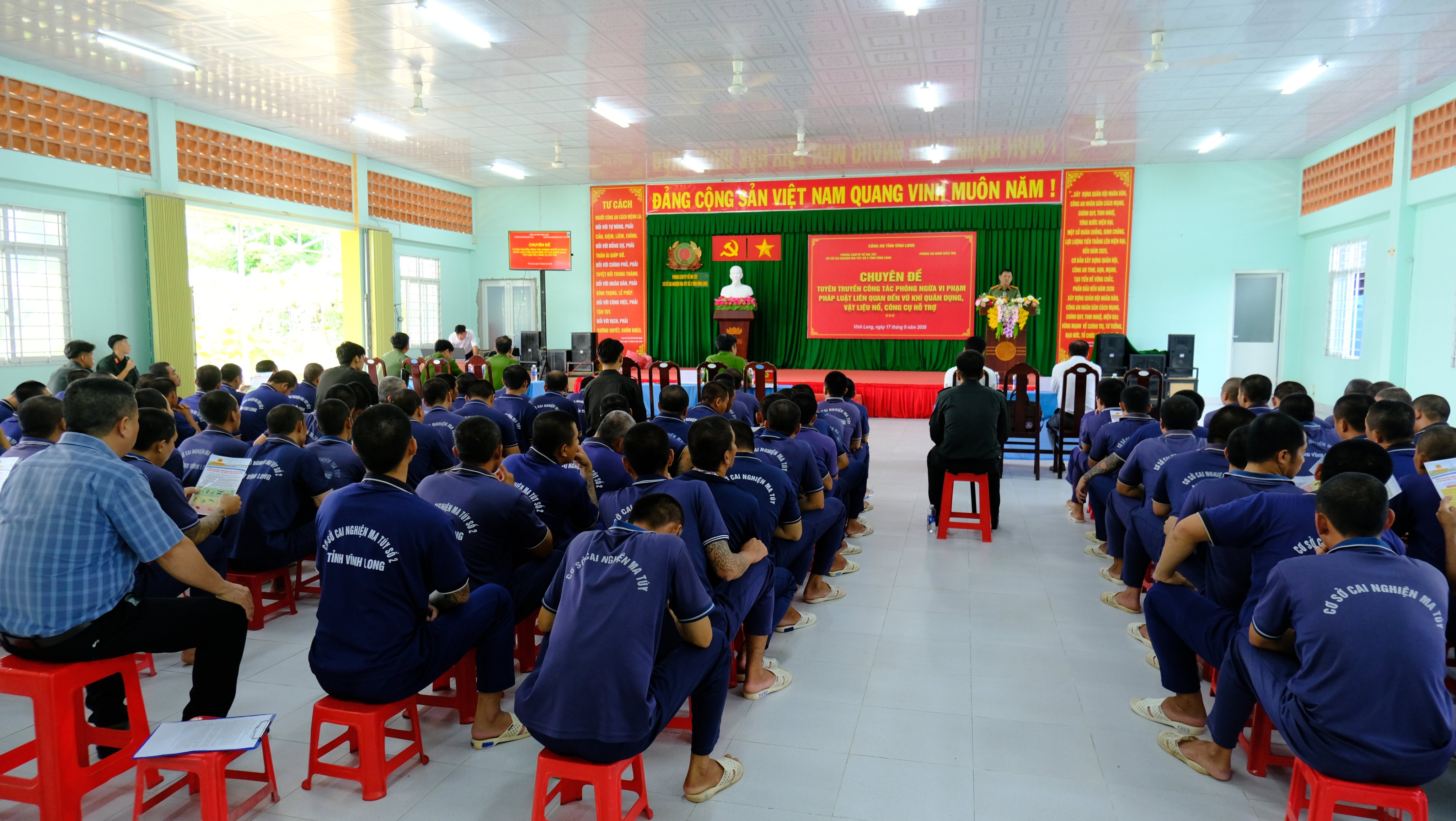 Quang cảnh