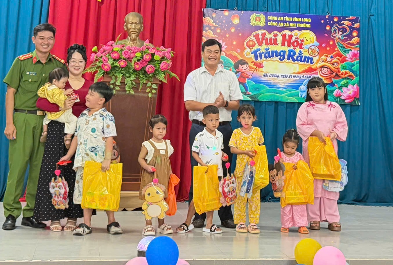 tang qua 2