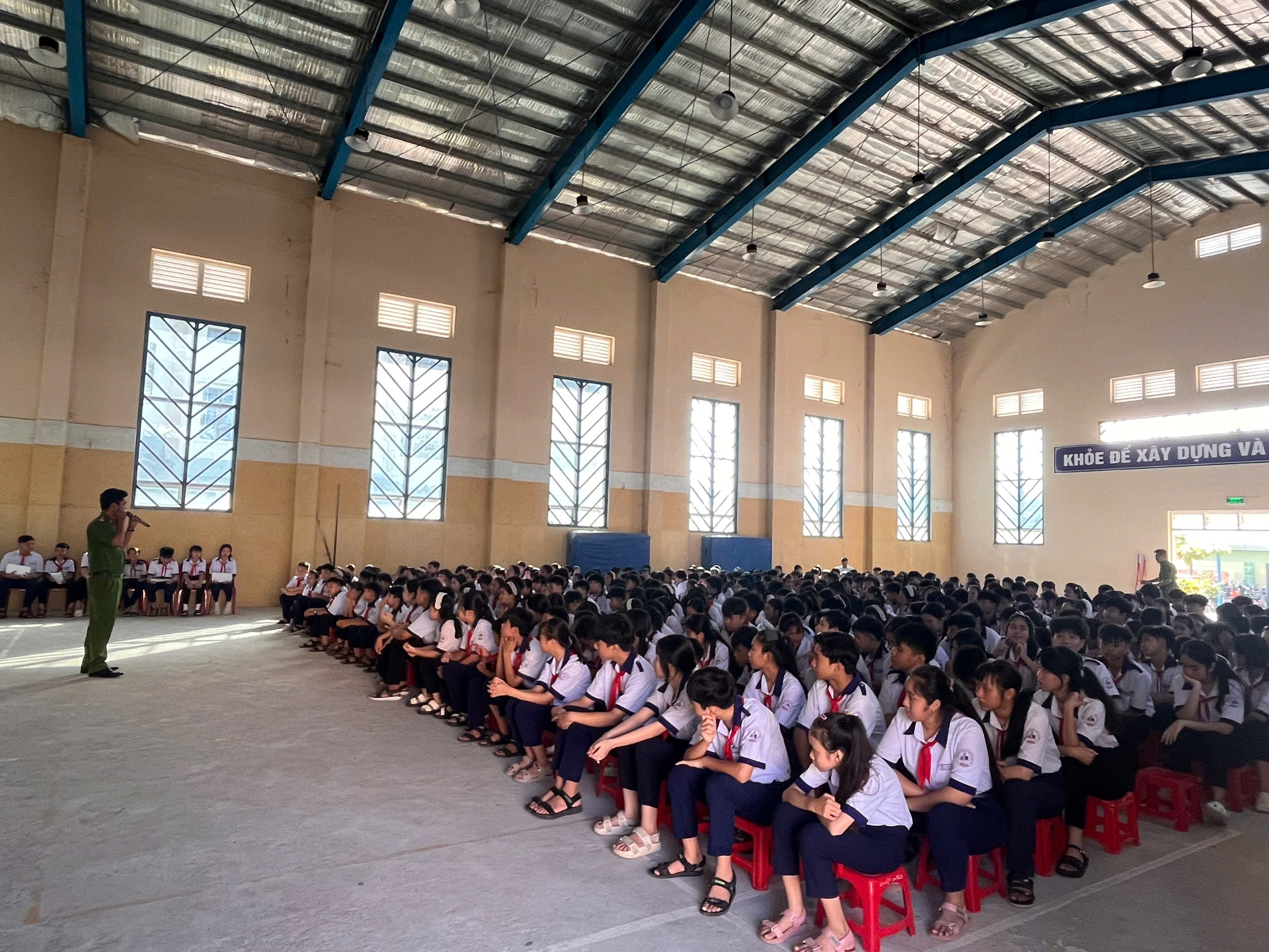 1 Quang cảnh buổi truyên truyền