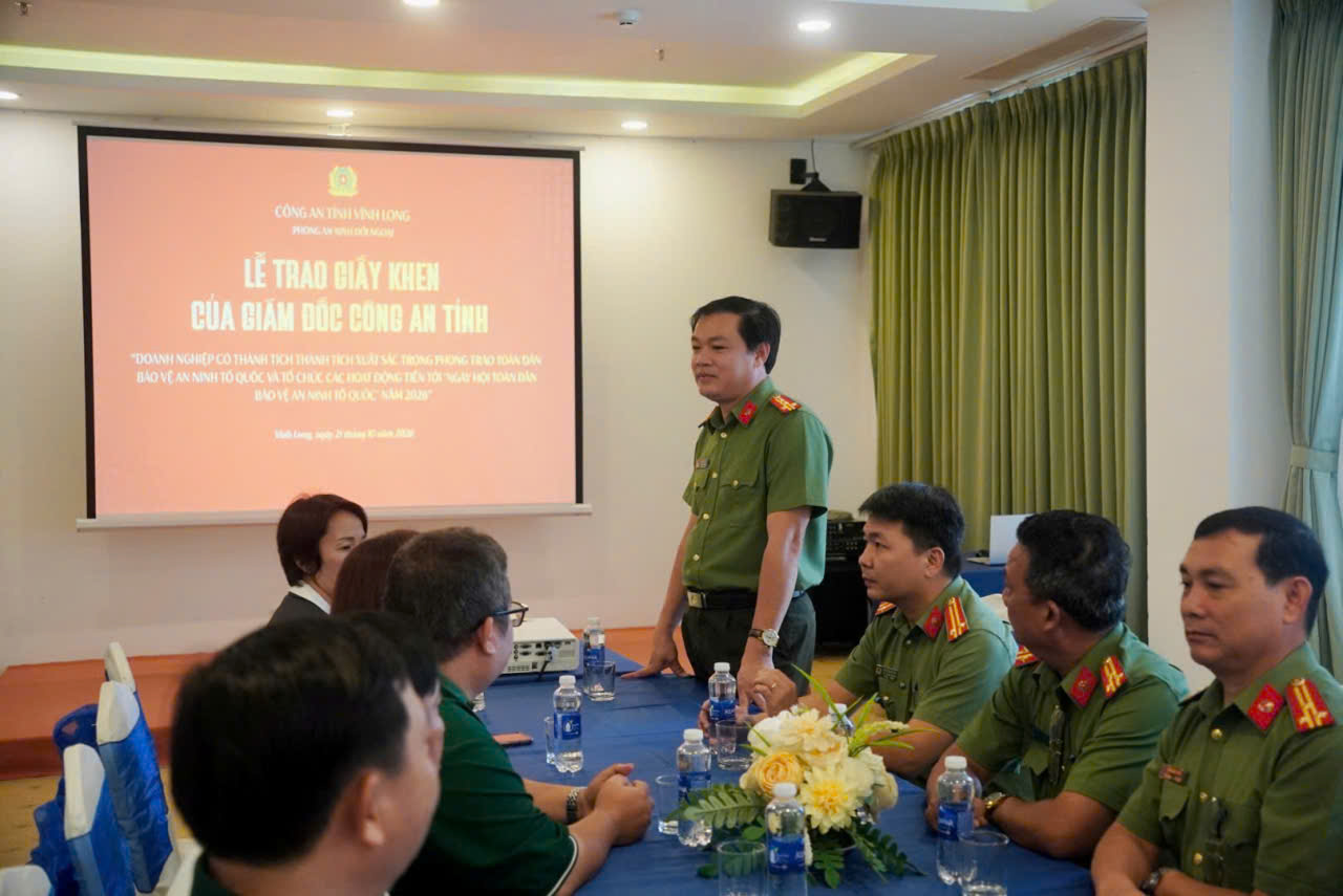 ẢNH ANH LIỆT PHÁT BIỂU