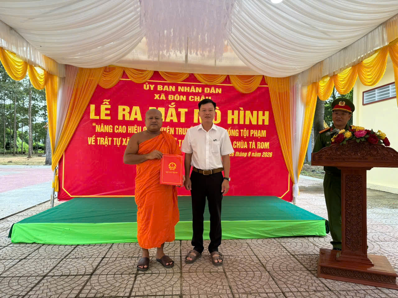 ảnh trao quyết định