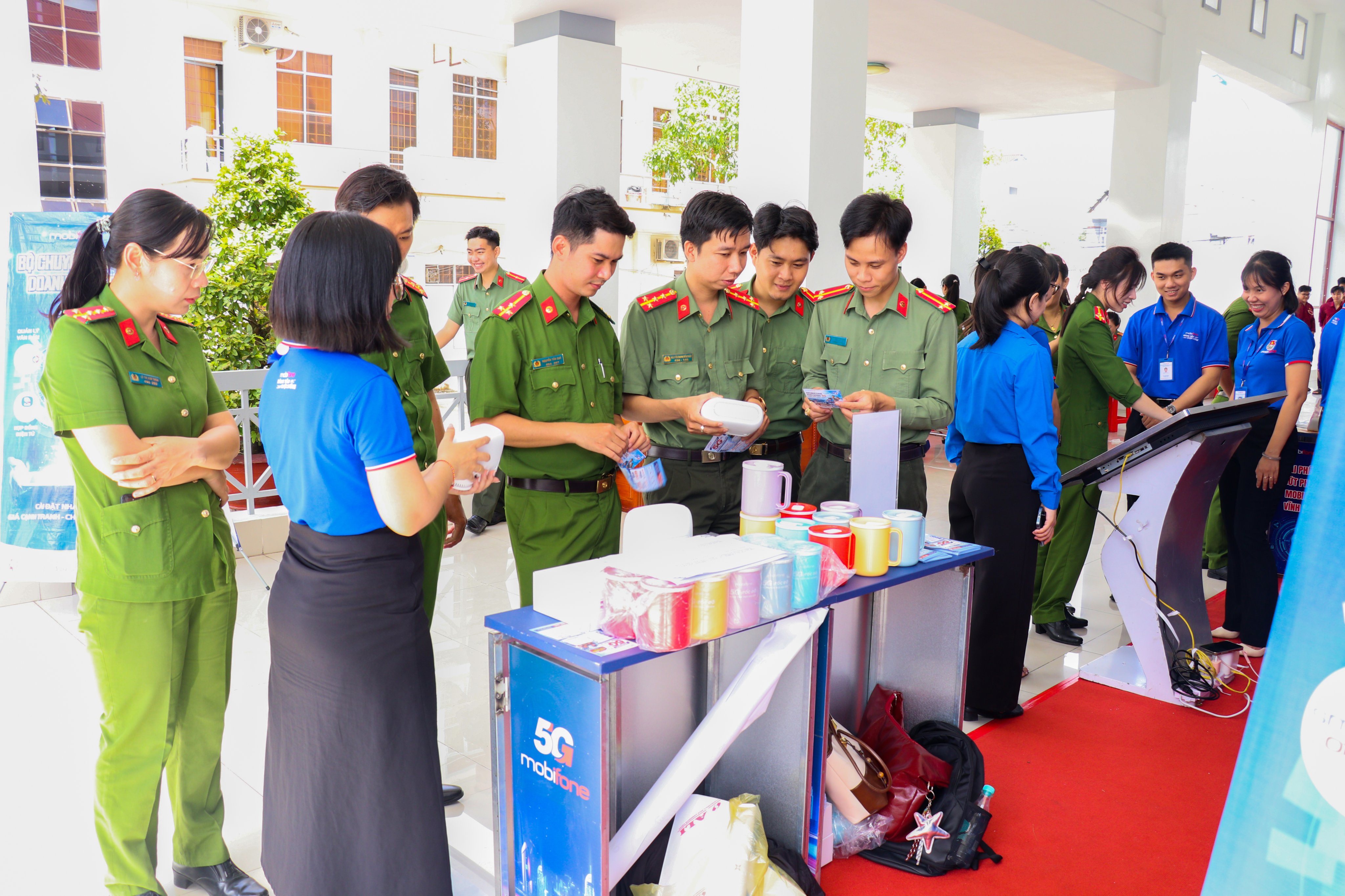 CDS13