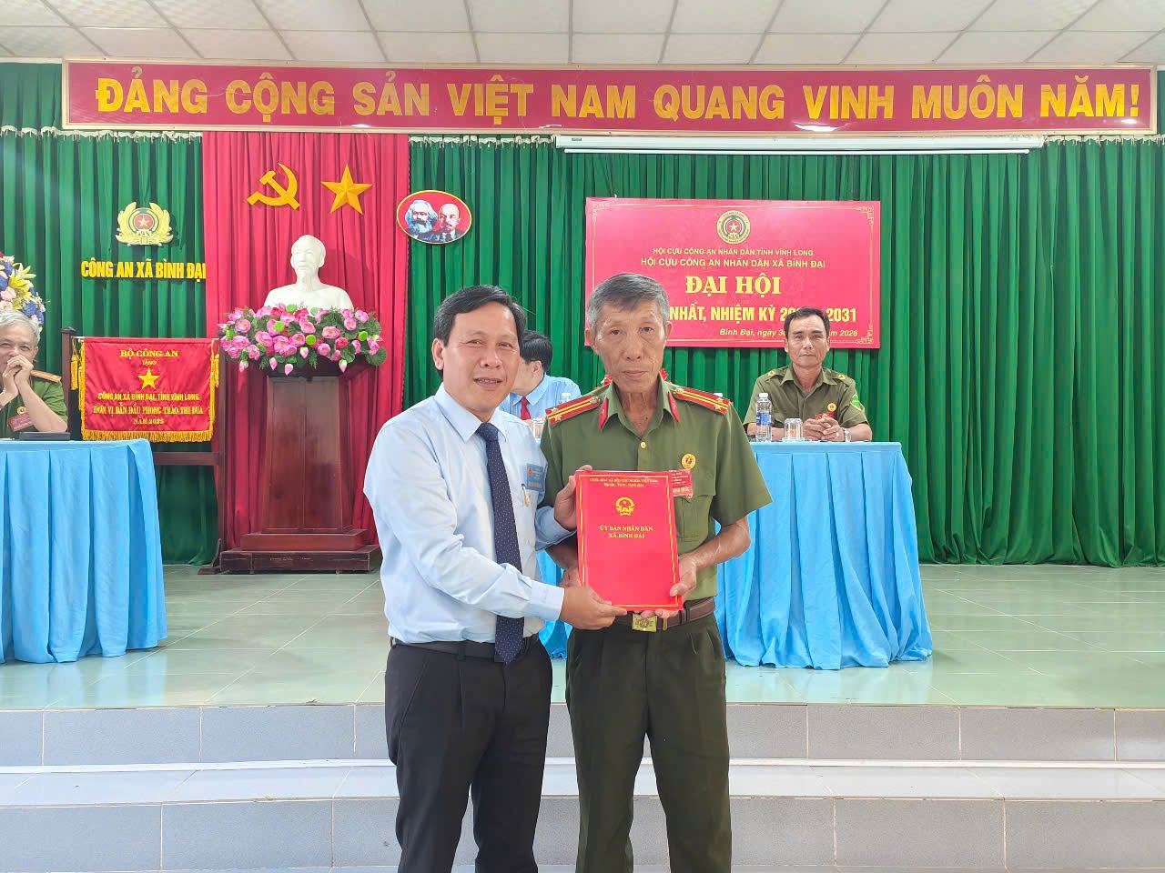 cong bo quyet dinh