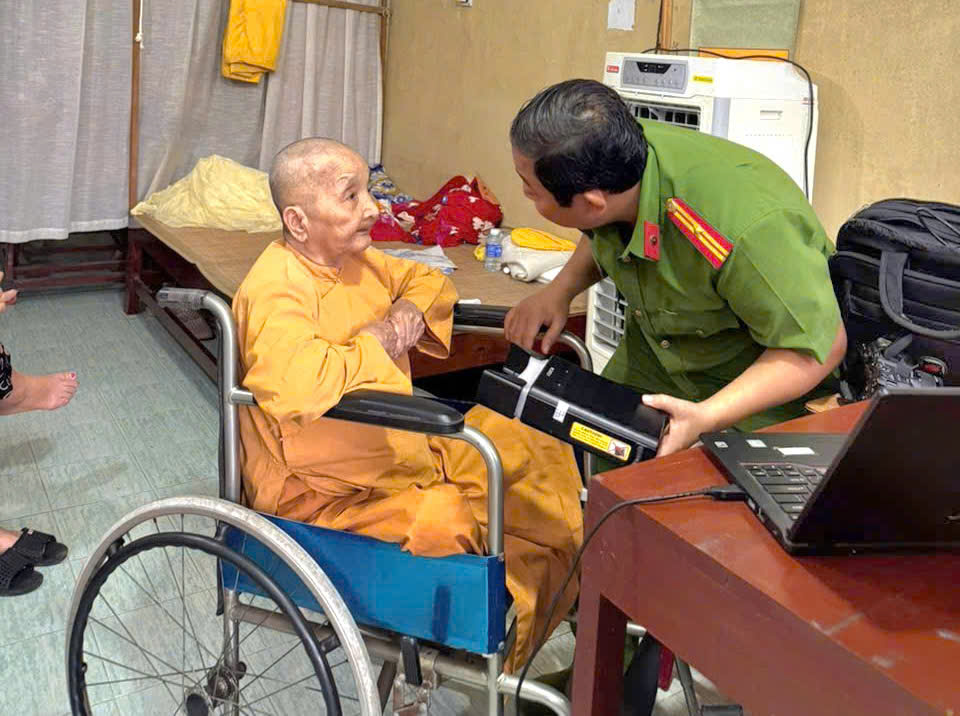 Cụ Nguyễn Thị Hoa