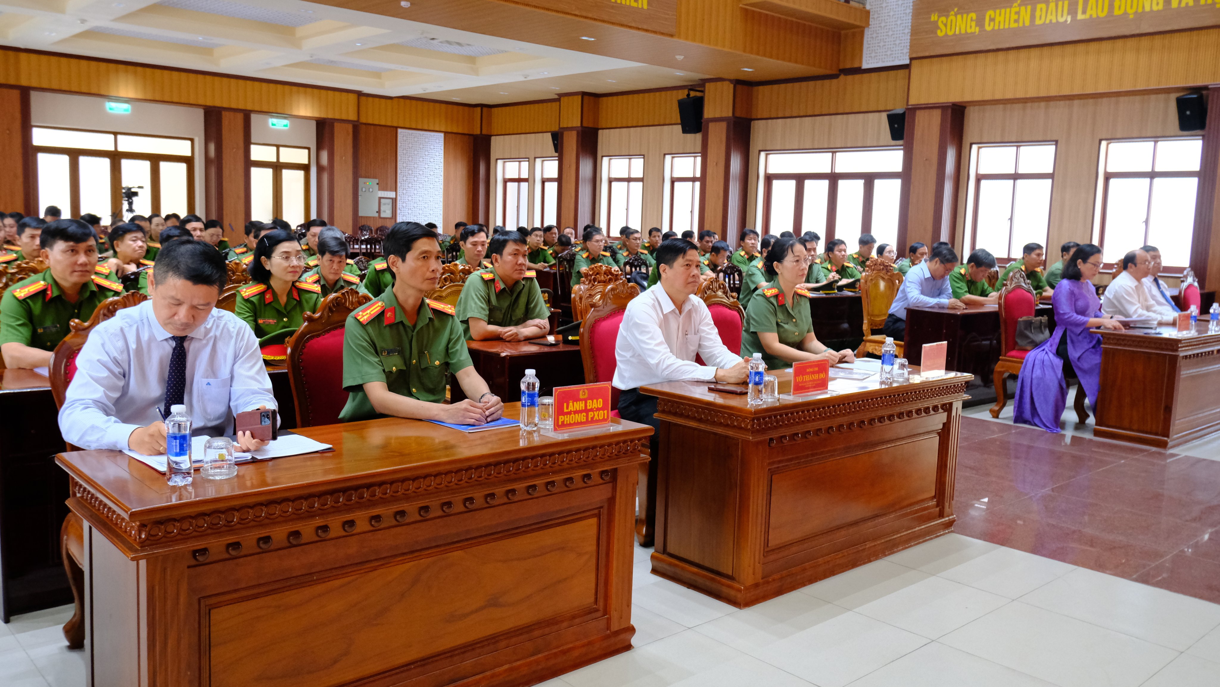 Đại biểu tham dự