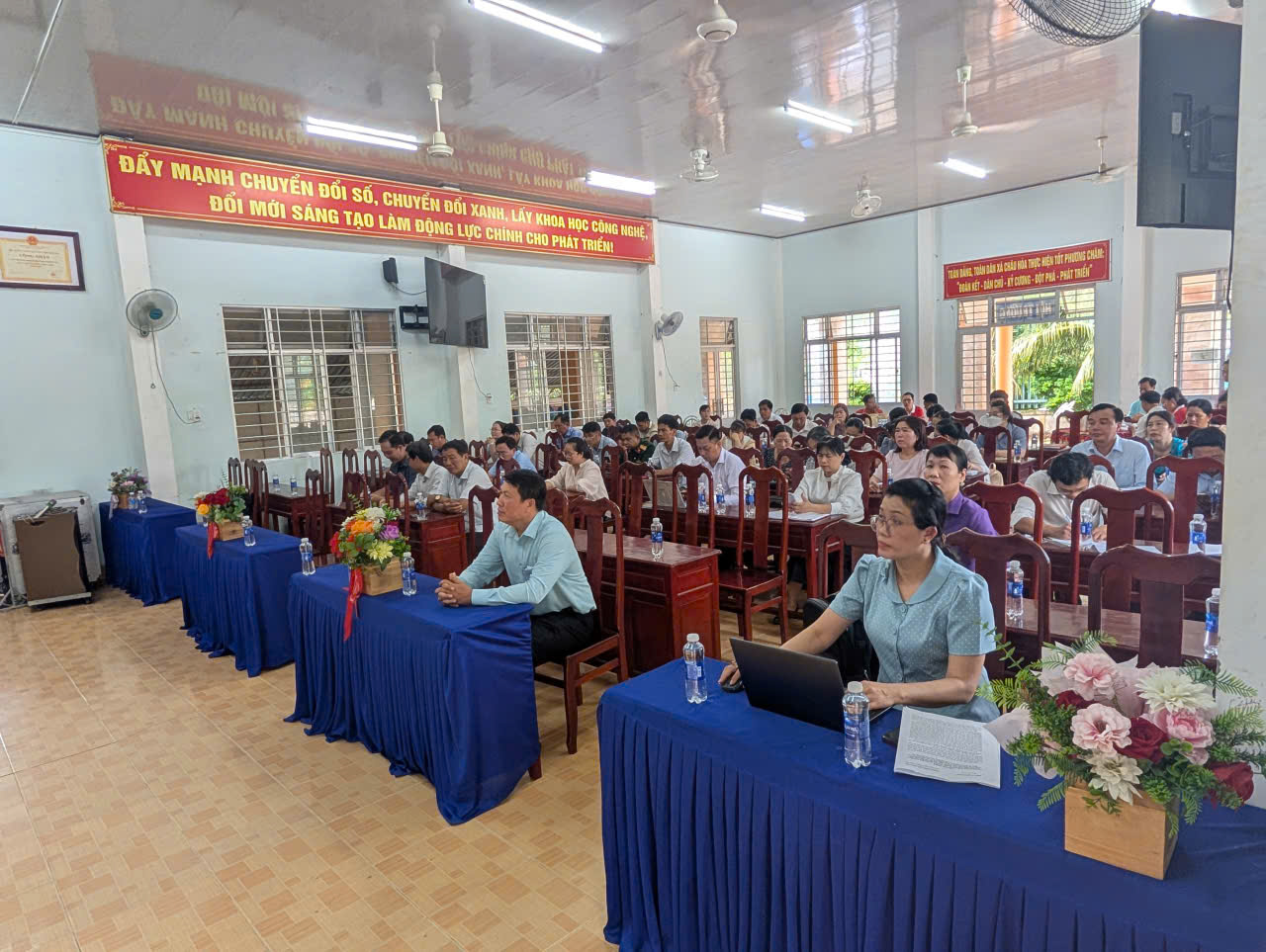 Đại biểu tham gia buổi tuyên truyền