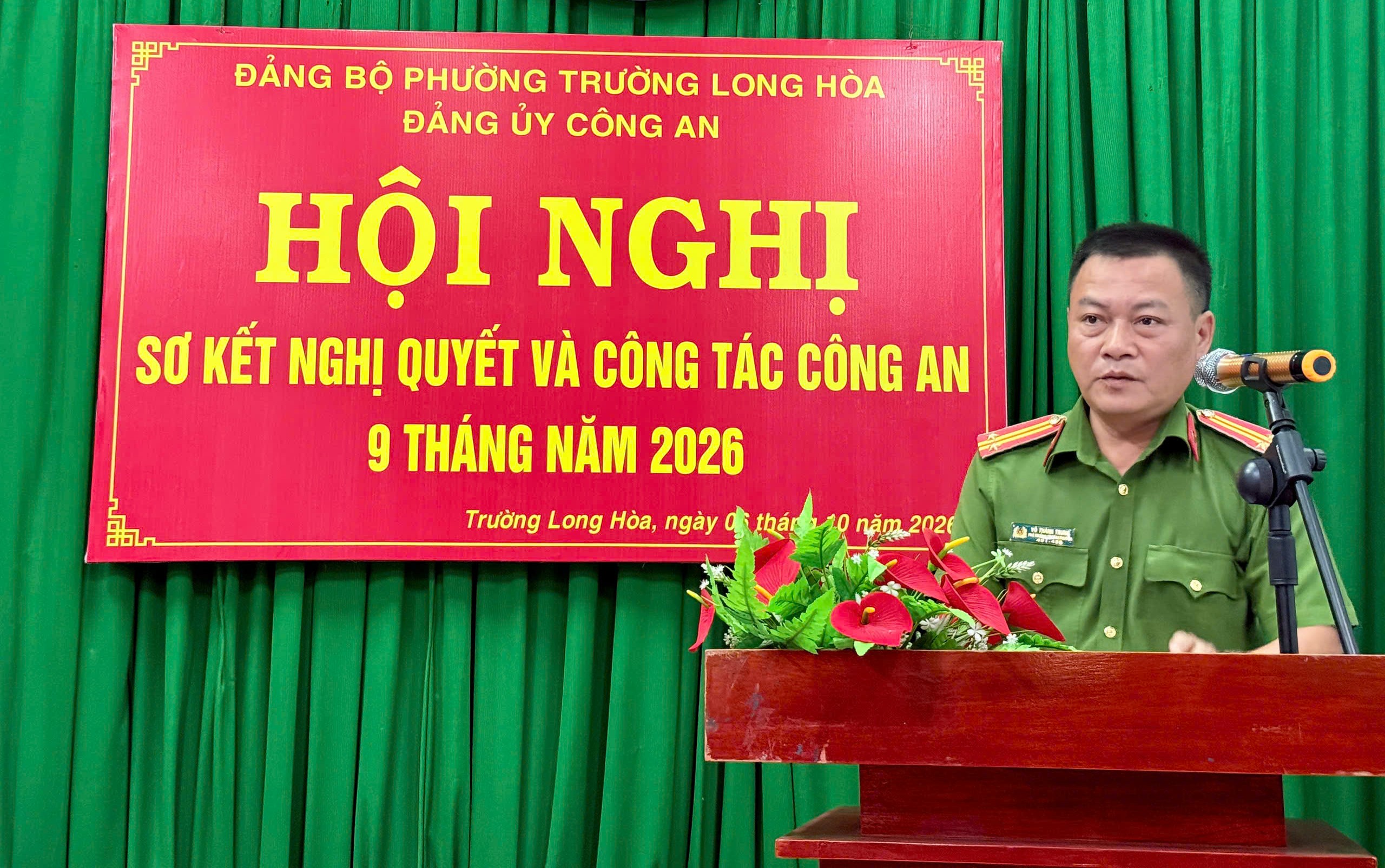 đại biểu thảo luận 1