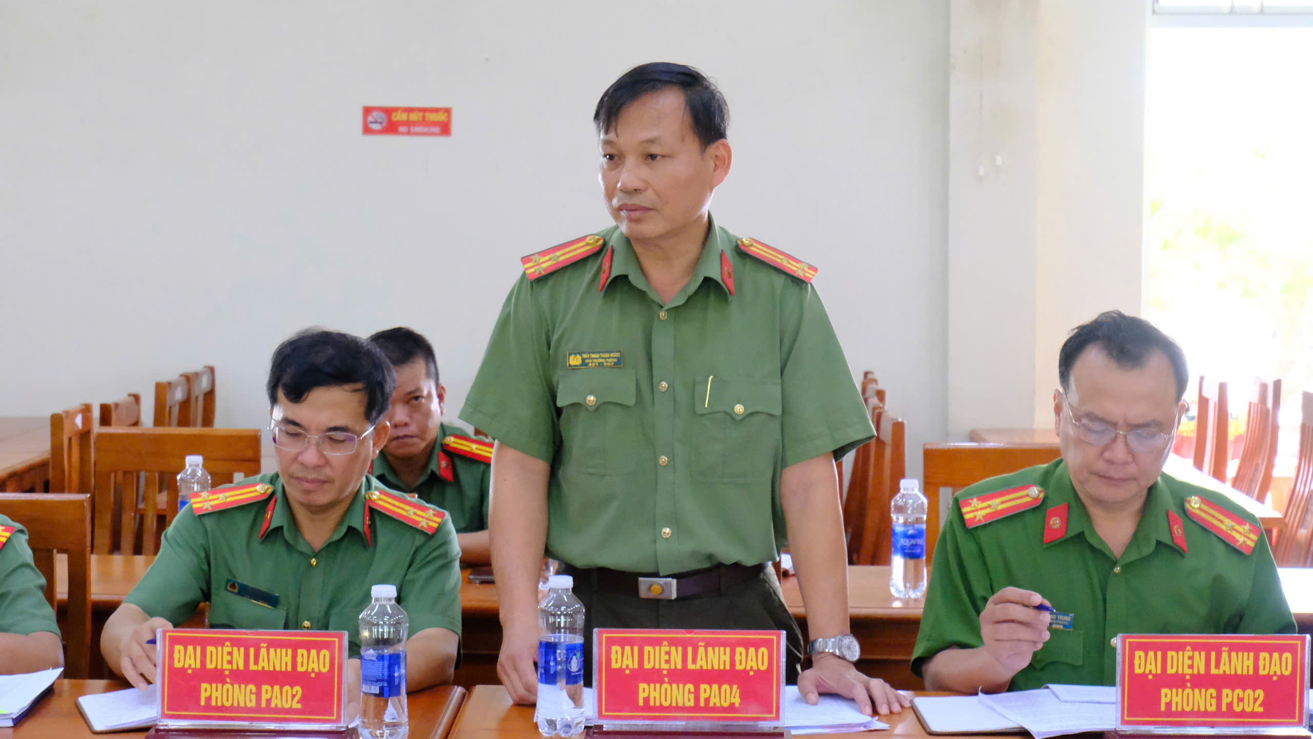 Đại biểu thảo luận 4
