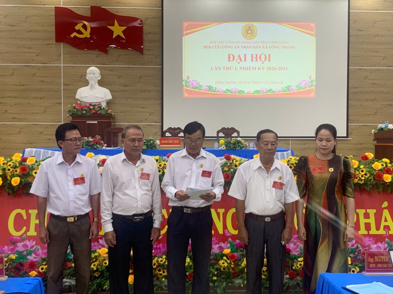 ha quyet tam