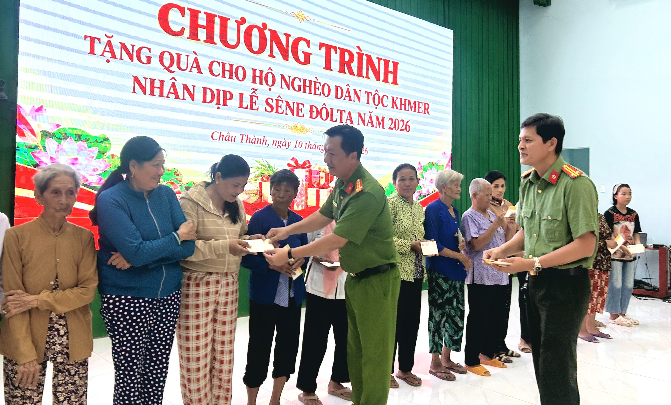 PGD HANH TANG QUA SENDOLTA 4