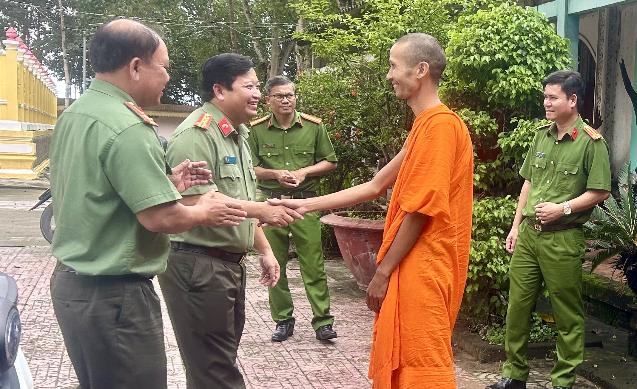 PGD PHUC TANG QUA SENE DOLTA 1