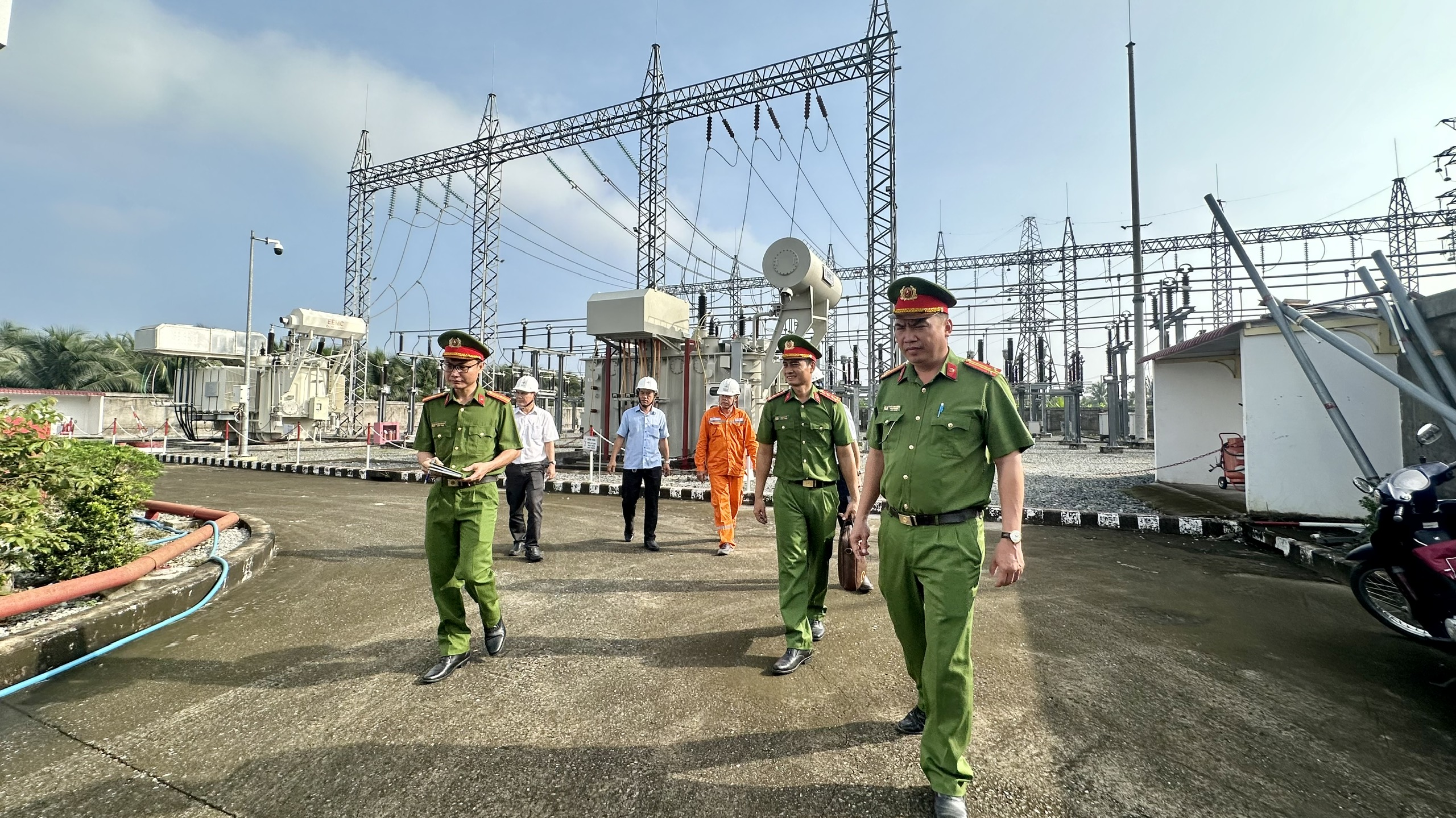 Quang cảnh kiểm tra PCCC tại Trạm biến áp 110kV Giao Long