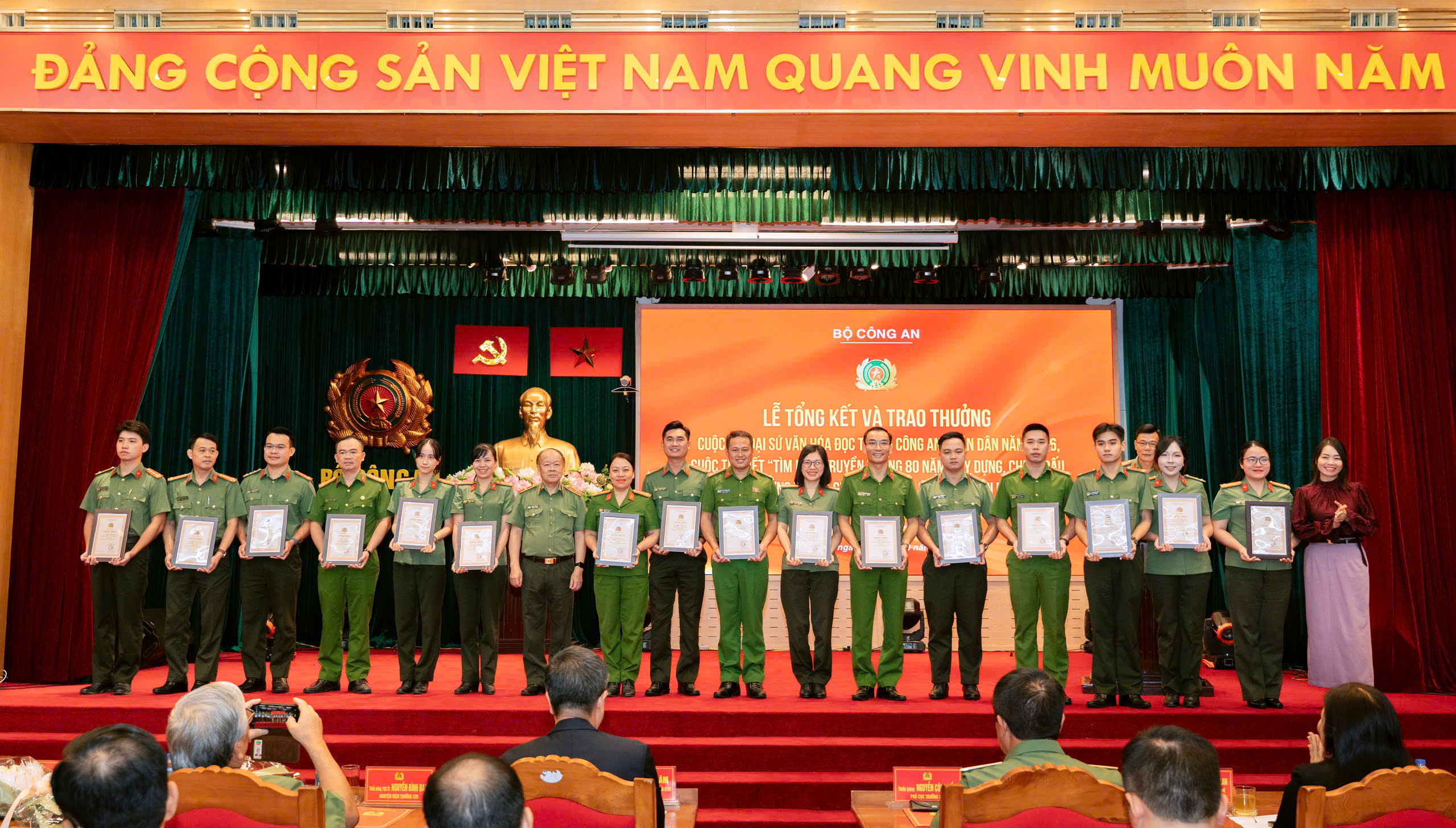 Thượng úy Huỳnh Quốc Khanh