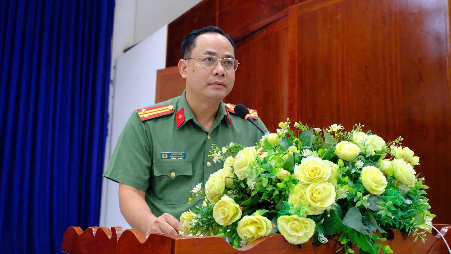Trung tá Đỗ Chí Hùng