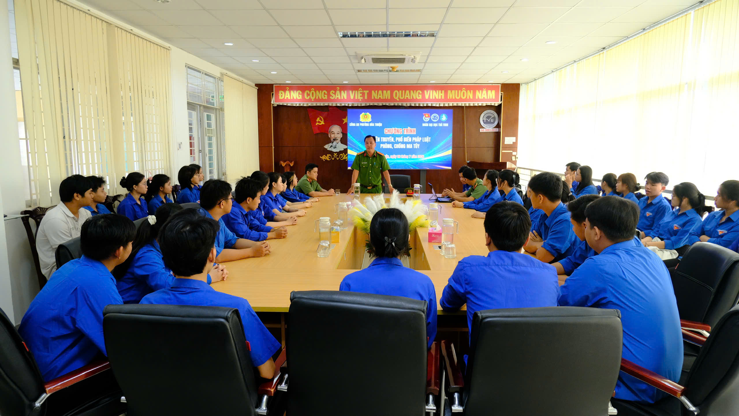 Tuyên truyền pháp luật