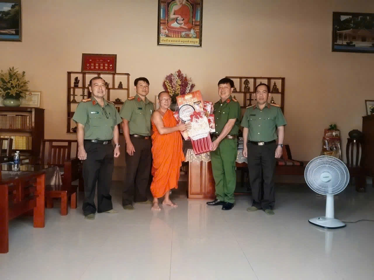 VIKIMảnh 4
